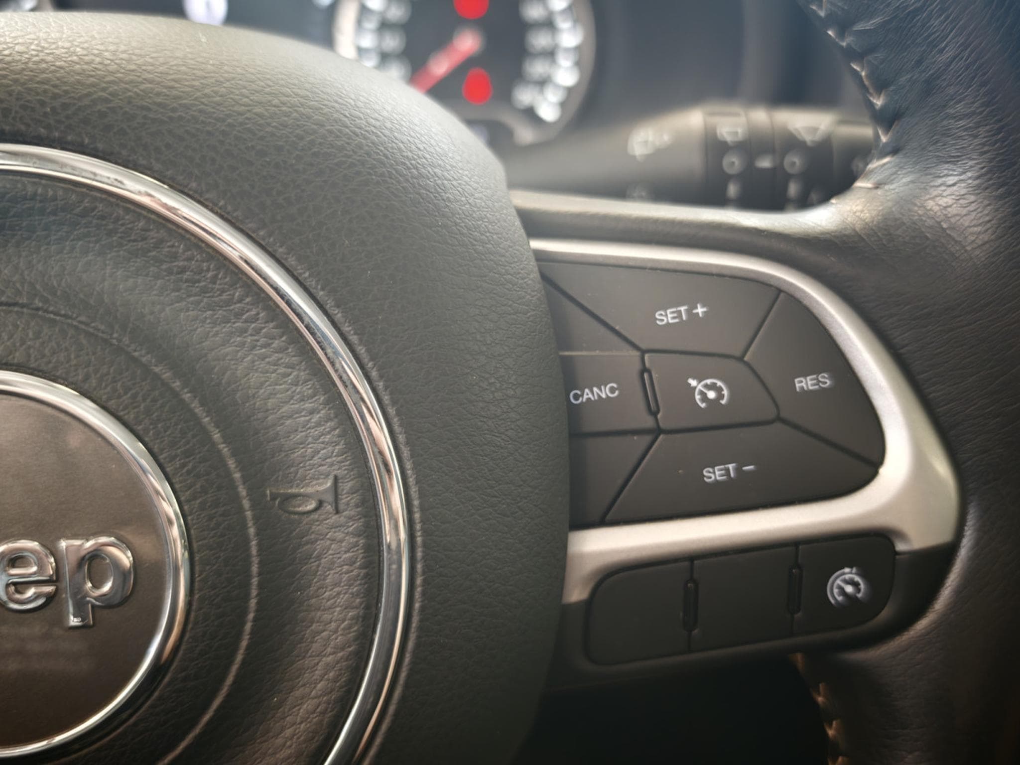 Jeep Renegade 1.4 Limited (2017) - Foto 14