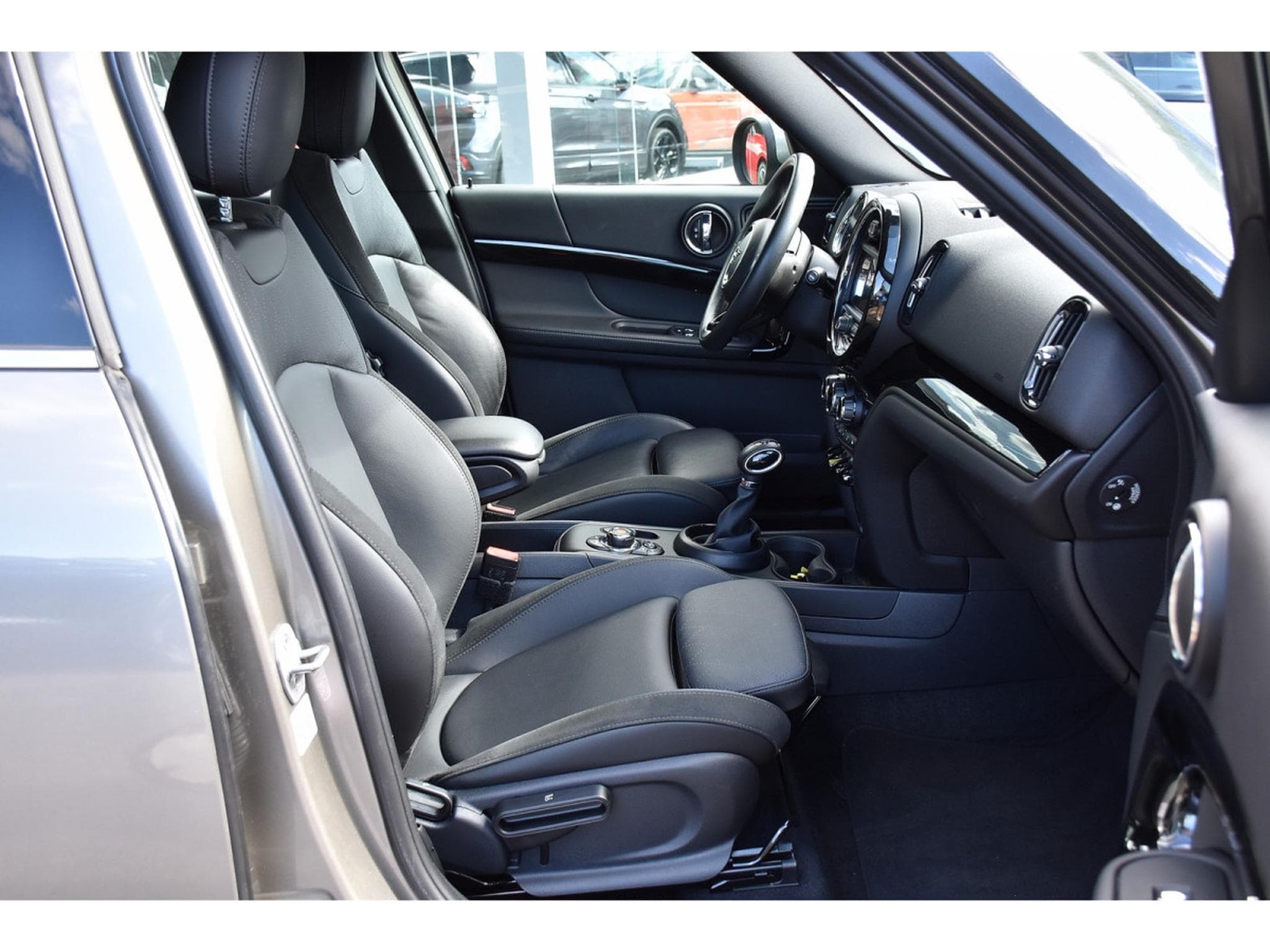 Mini Countryman Cooper SE 1.5A All4 CUIR SG SPORT ACC GPS LED KEYLESS 1° MAI (2019) - Foto 7
