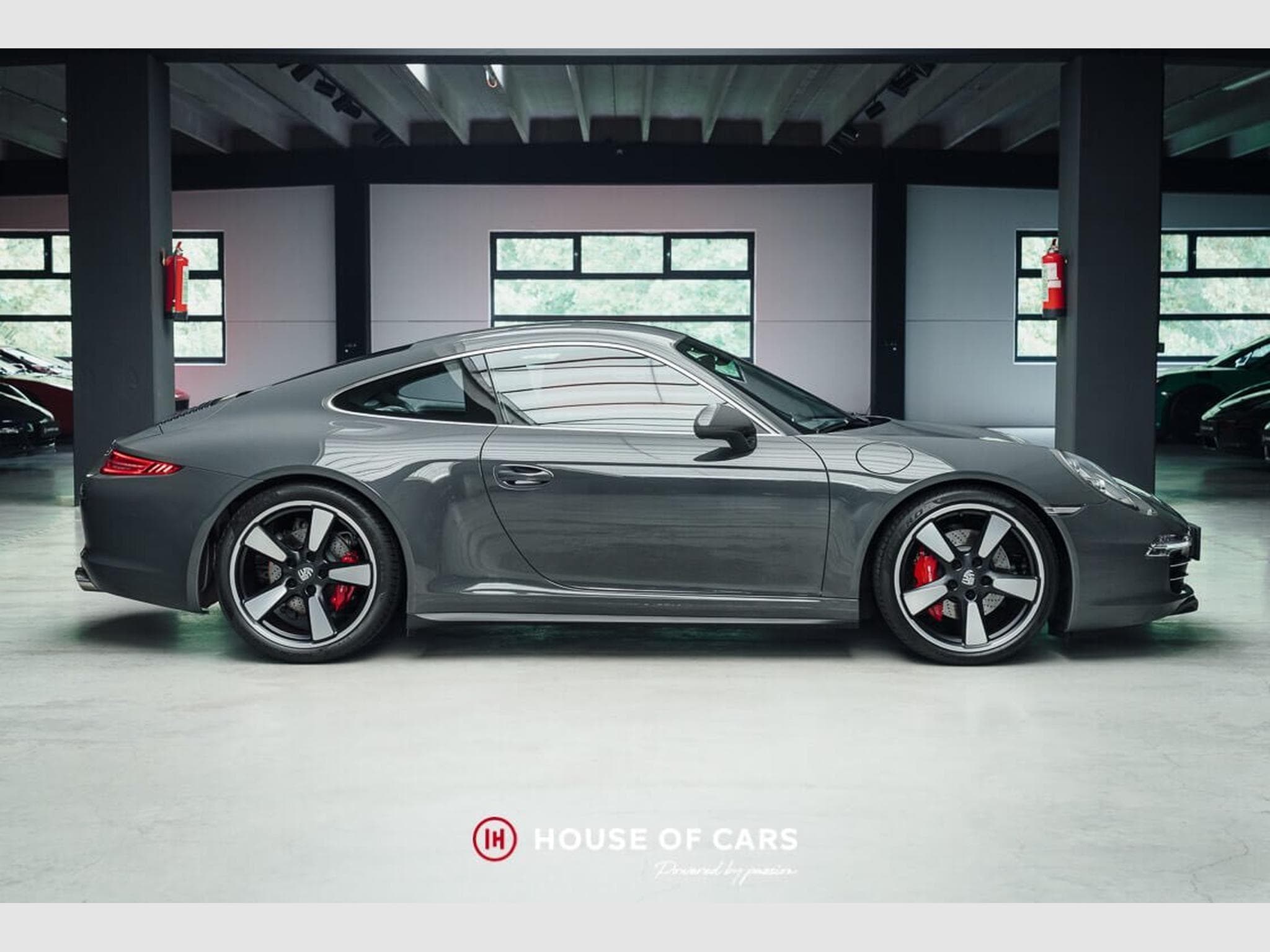 Porsche 991 .1 CARRERA S COUPE PDK "50 JAHRE" - 1 OF 1.963EX (2013) - Photo 5
