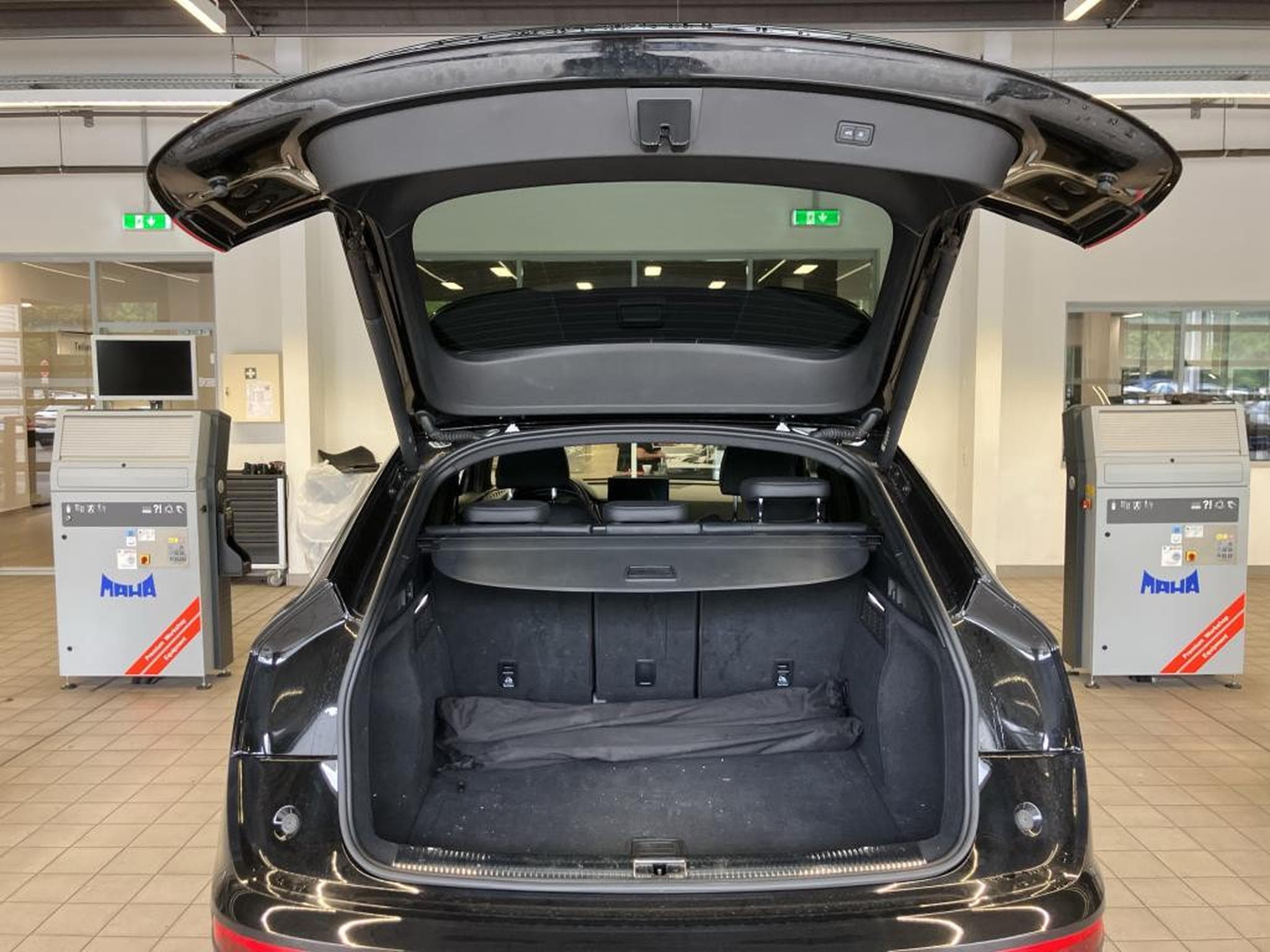 Audi Q5 Sportback S-Line Quattro 40 TFSI S Tronic 204 CV *ATTELAGE* (2022) - Foto 9