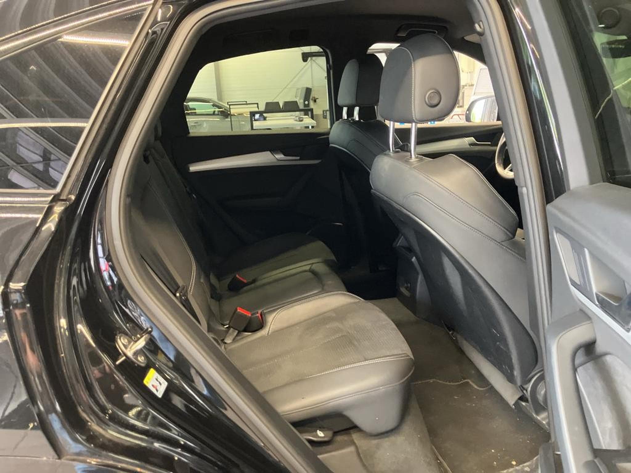 Audi Q5 Sportback S-Line Quattro 40 TFSI S Tronic 204 CV *ATTELAGE* (2022) - Foto 8