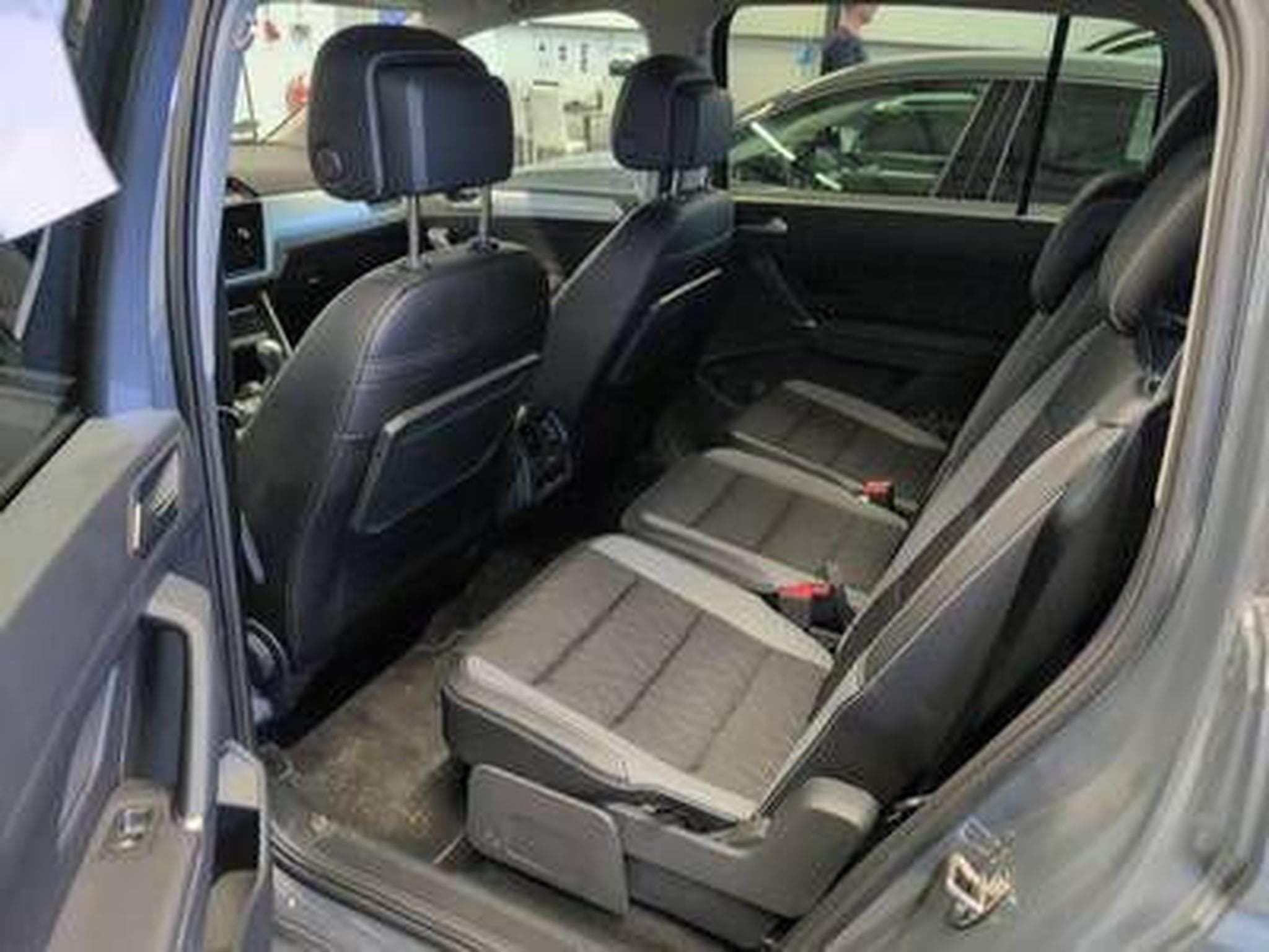 VW Touran Comfortline GOAL 1.5 TSI 150 CV DSG7 * 7 PLACES * *ATTELAGE* (2025) - Foto 8