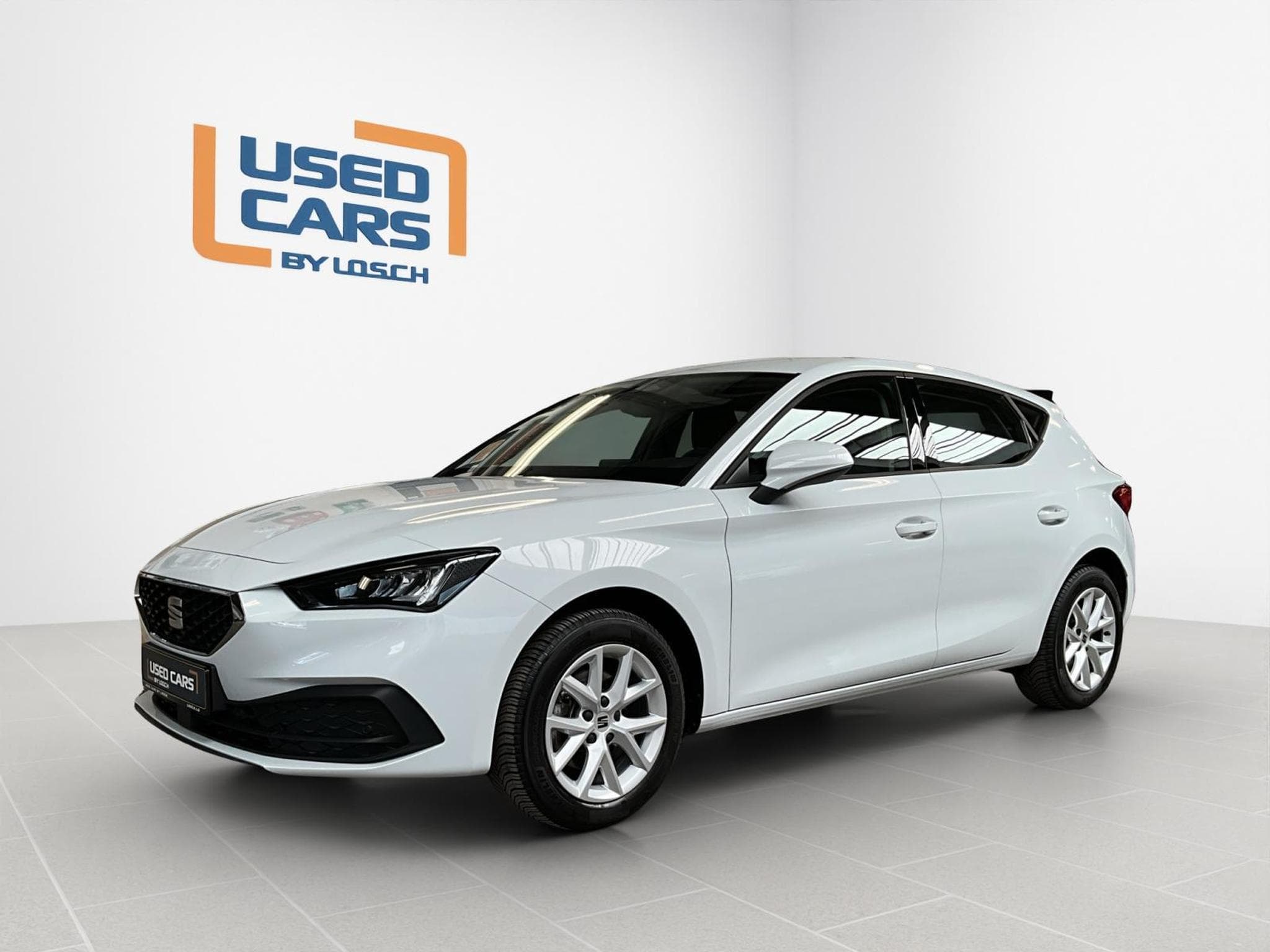 Seat Leon Style+LED+FullLink+P.Comfort+P.Convenance+RearView (2025) - Photo 4