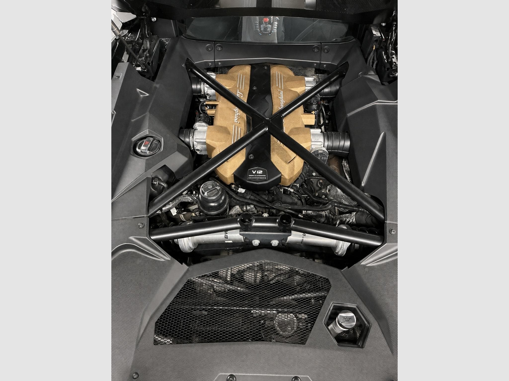 Lamborghini Aventador 6.5 Ultimae LP 780-4 1 of 350 (2022) - Photo 10