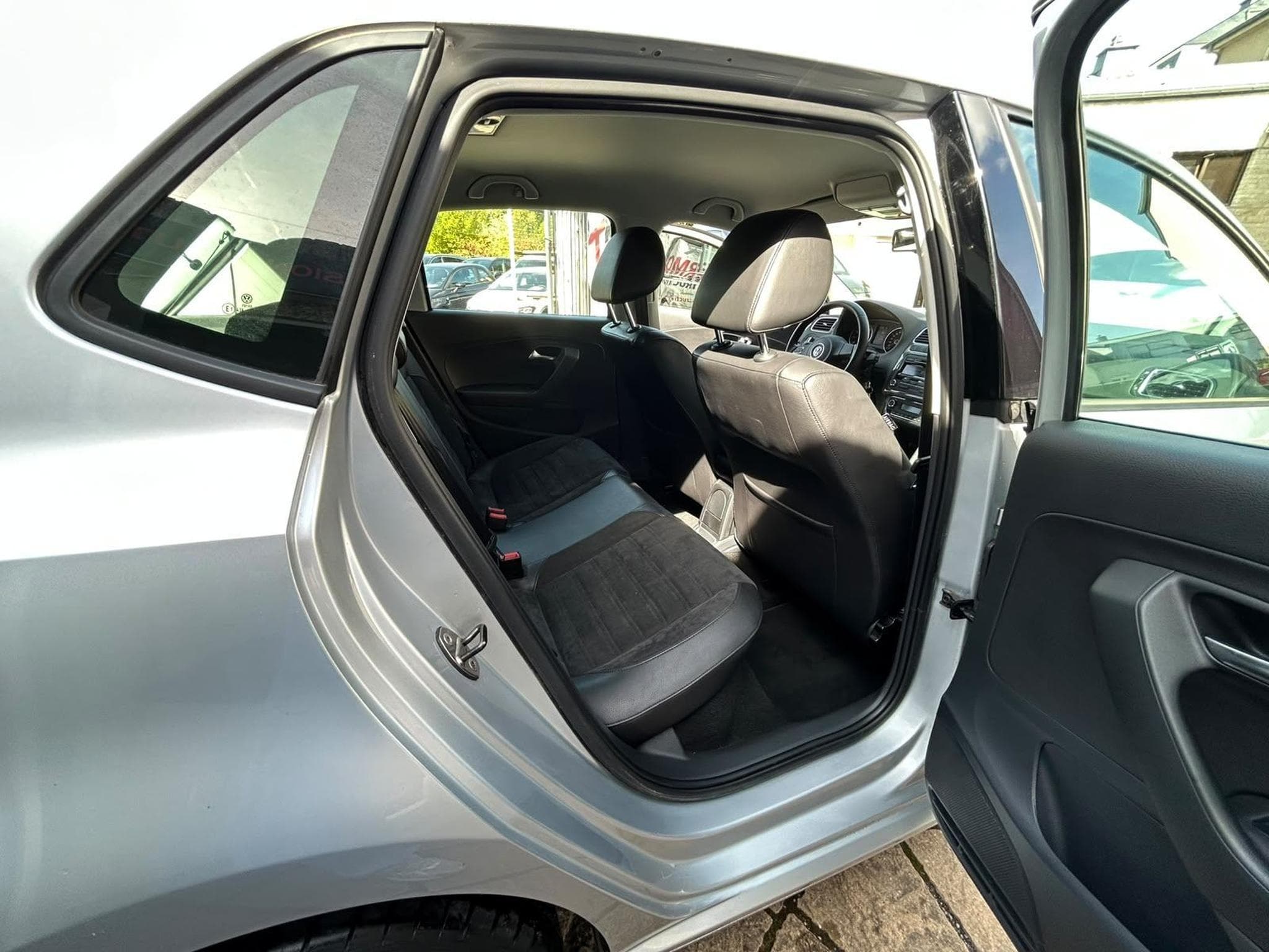 VW Polo 1.2 TSI DSG HIGLINE LED CUIR (2012) - Foto 12
