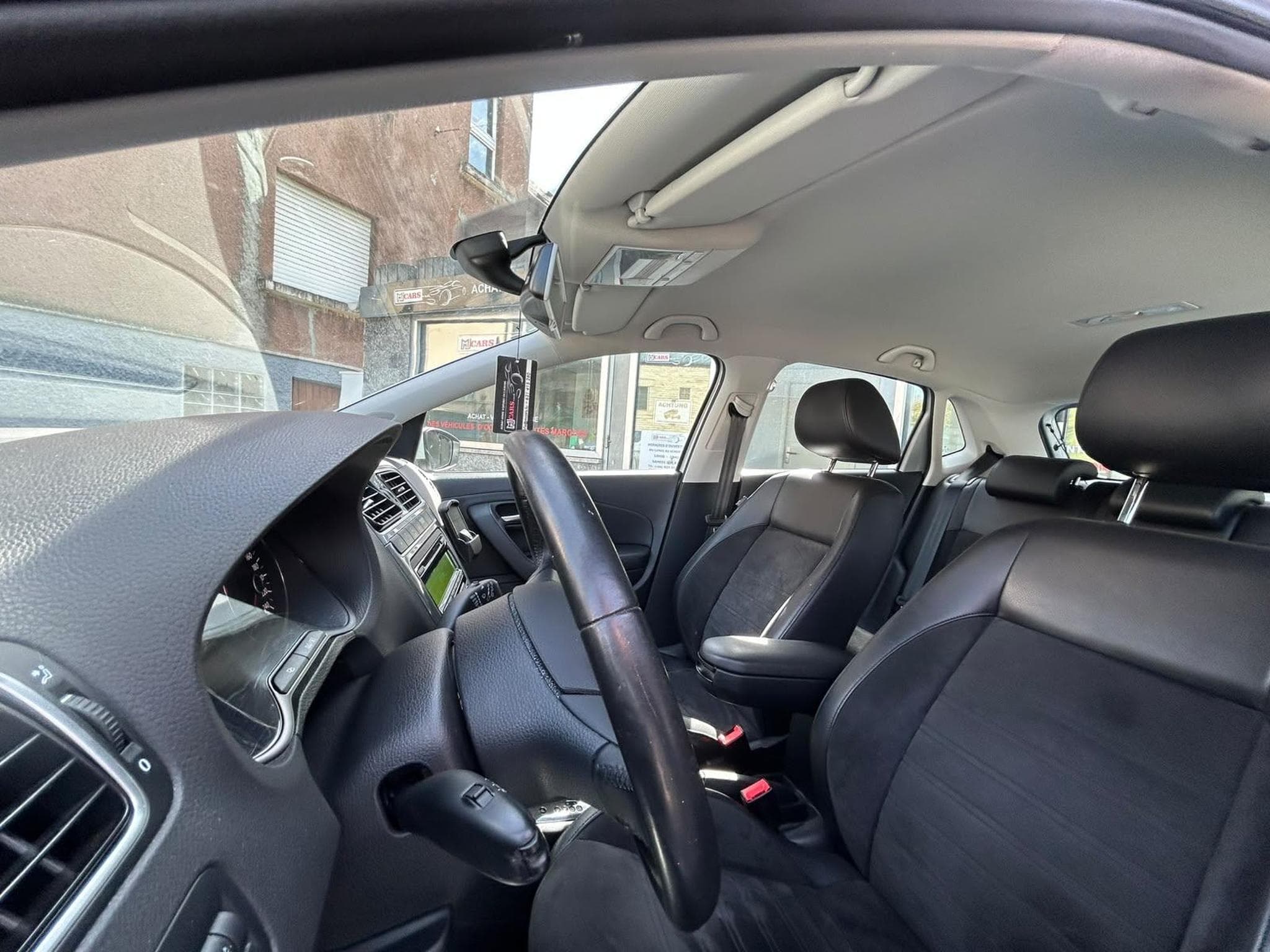 VW Polo 1.2 TSI DSG HIGLINE LED CUIR (2012) - Foto 13