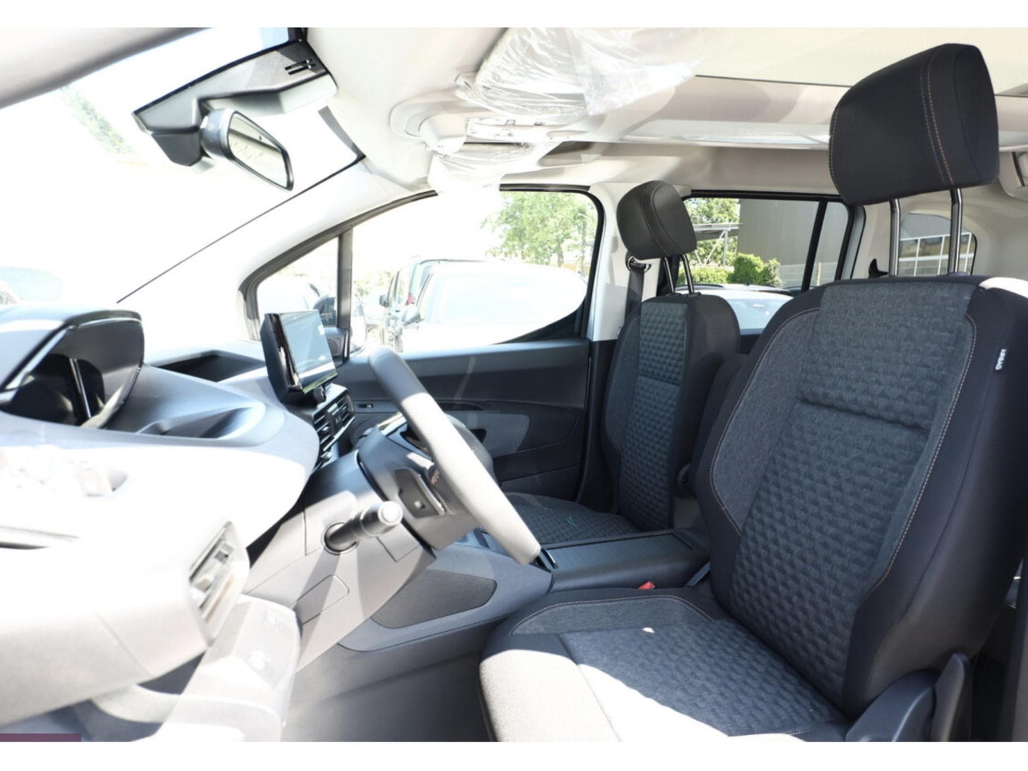 Peugeot Rifter Rifter M1 GT Diesel (2026) - Photo 5