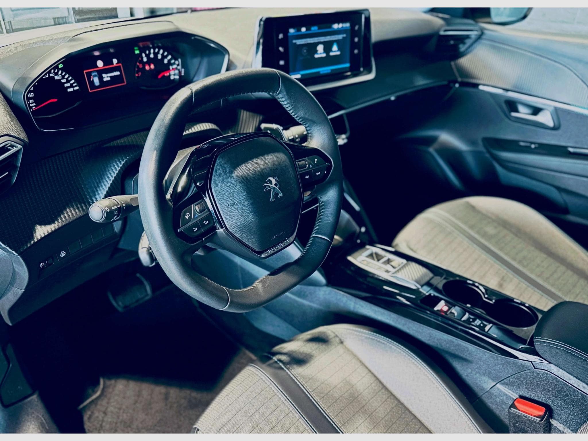 Peugeot 208 208 ALLURE BVA (2022) - Photo 8