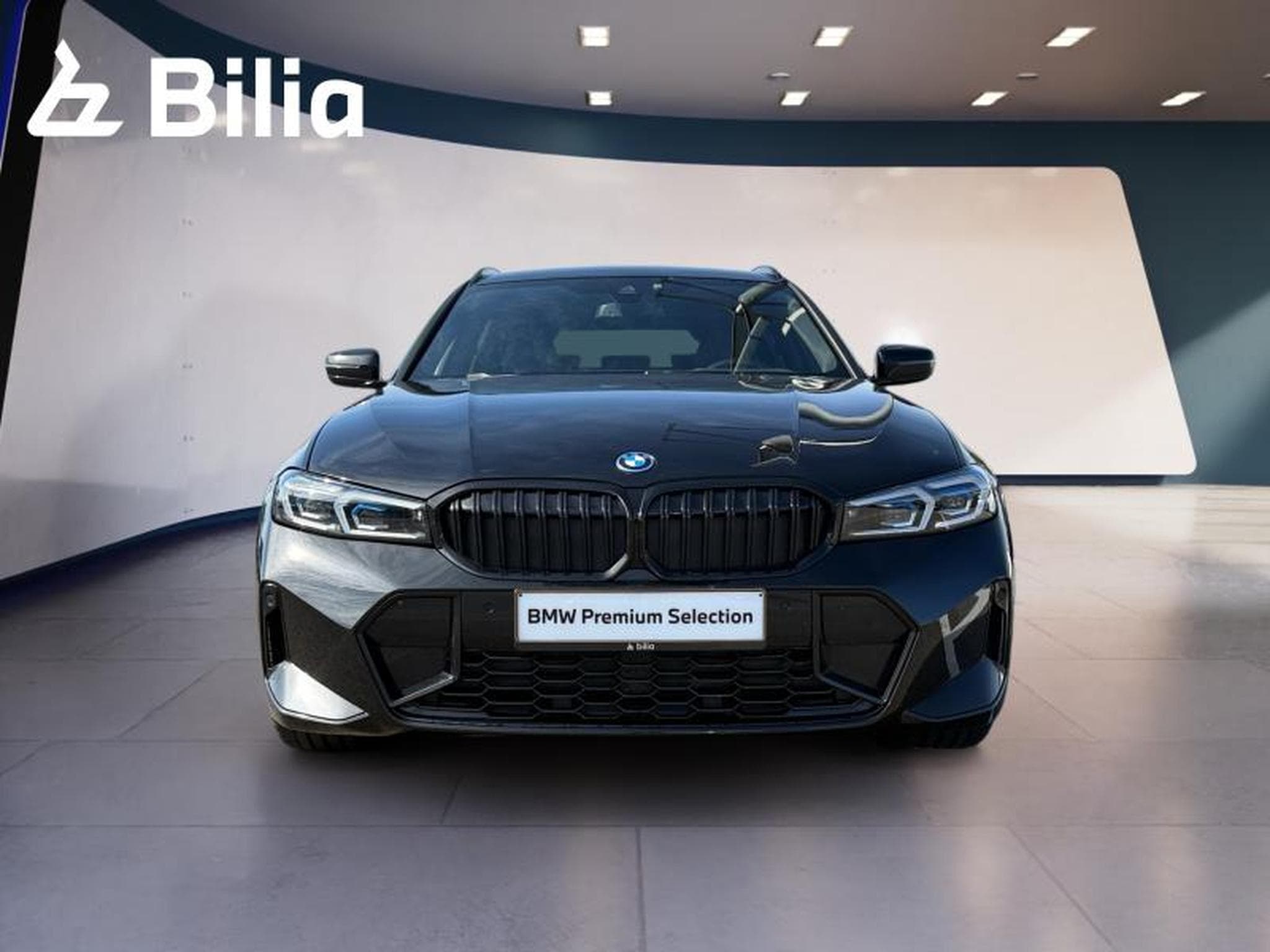 BMW 330 330e Touring Kit M Sport (2023) - Photo 2