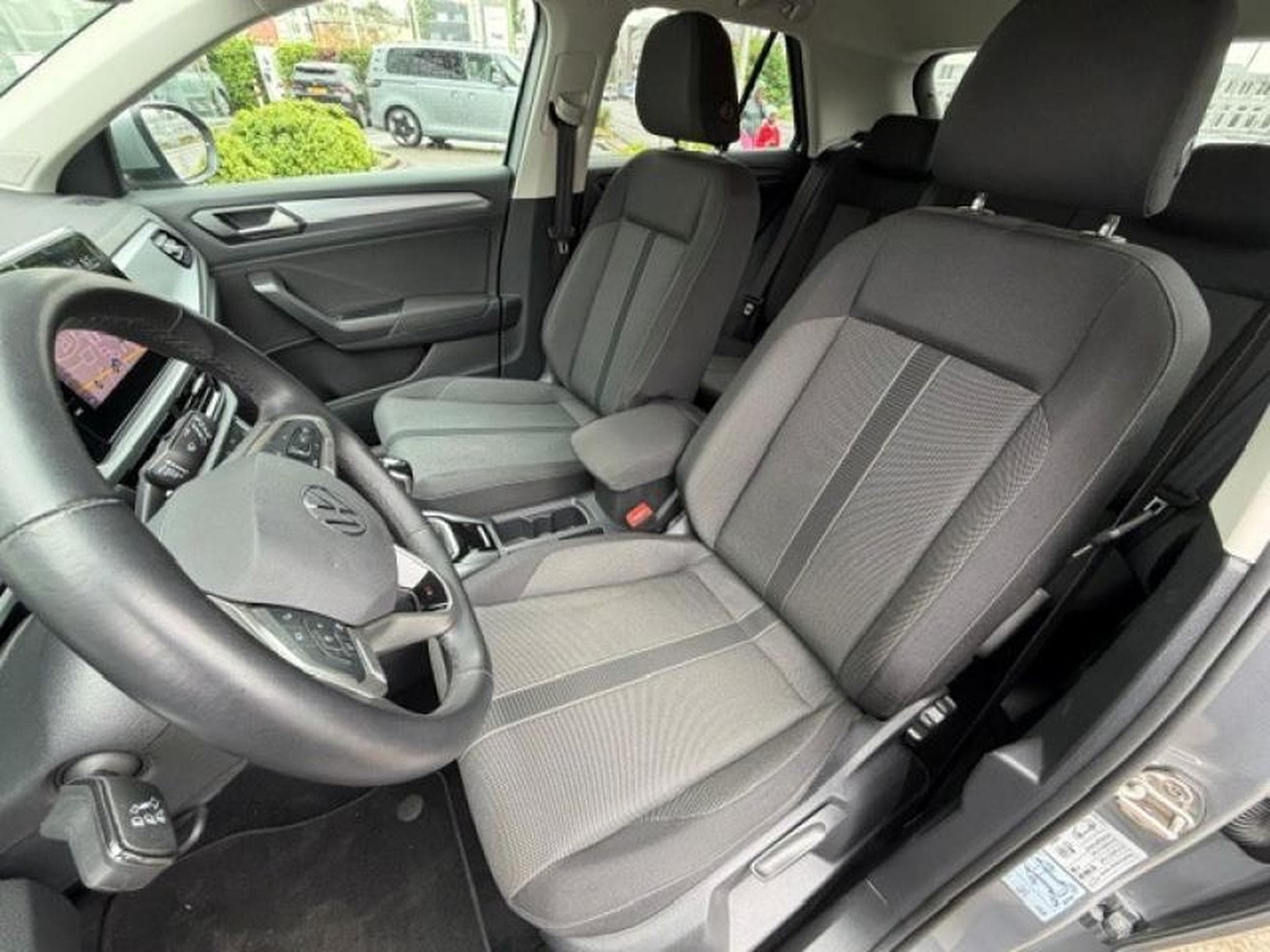 VW T-Roc Life (2025) - Photo 2
