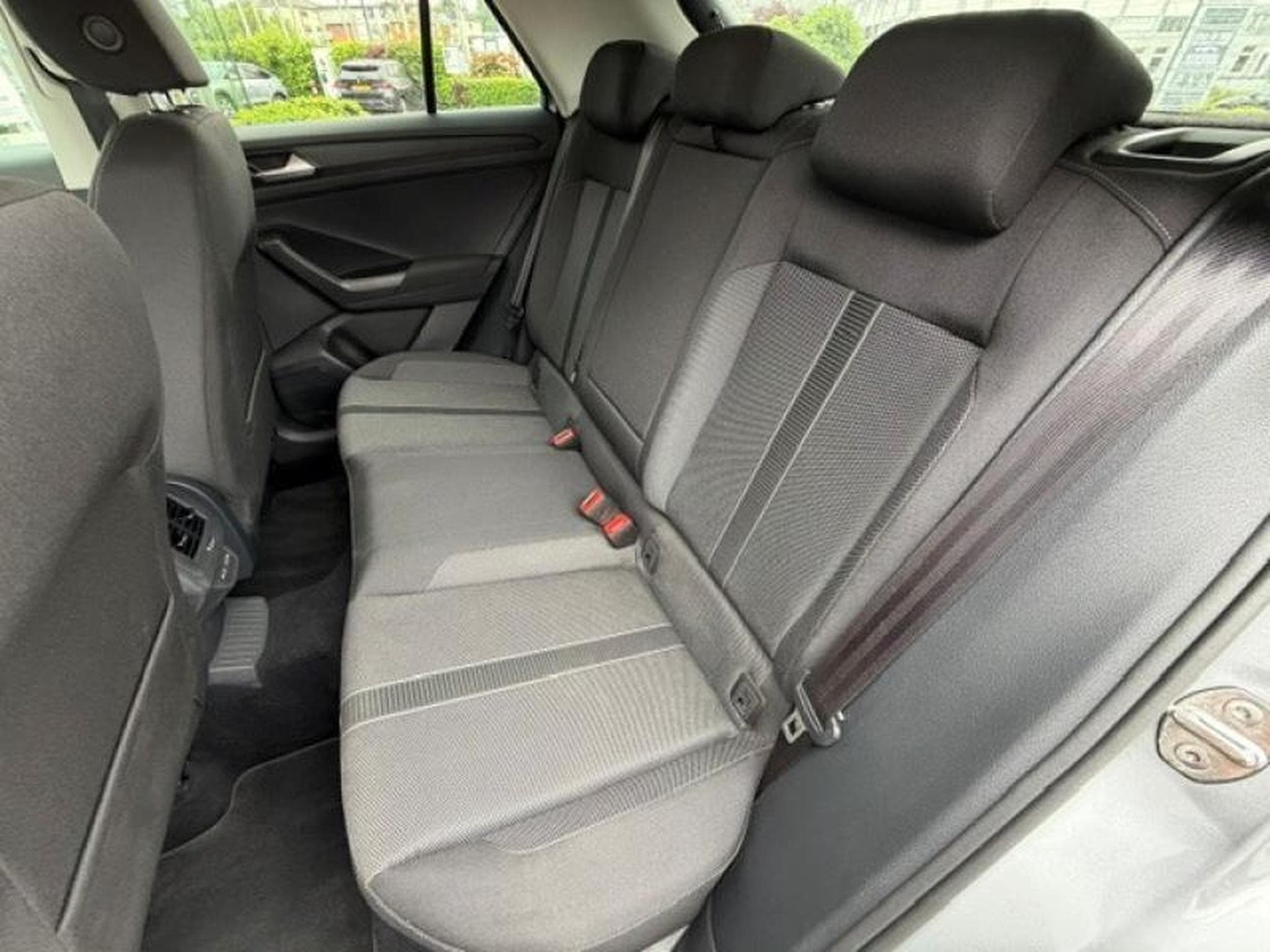 VW T-Roc Life (2025) - Photo 3
