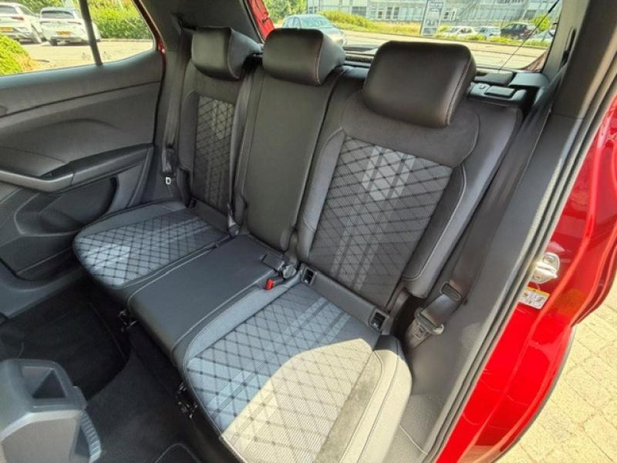 VW T-Cross R-LINE (2026) - Photo 13