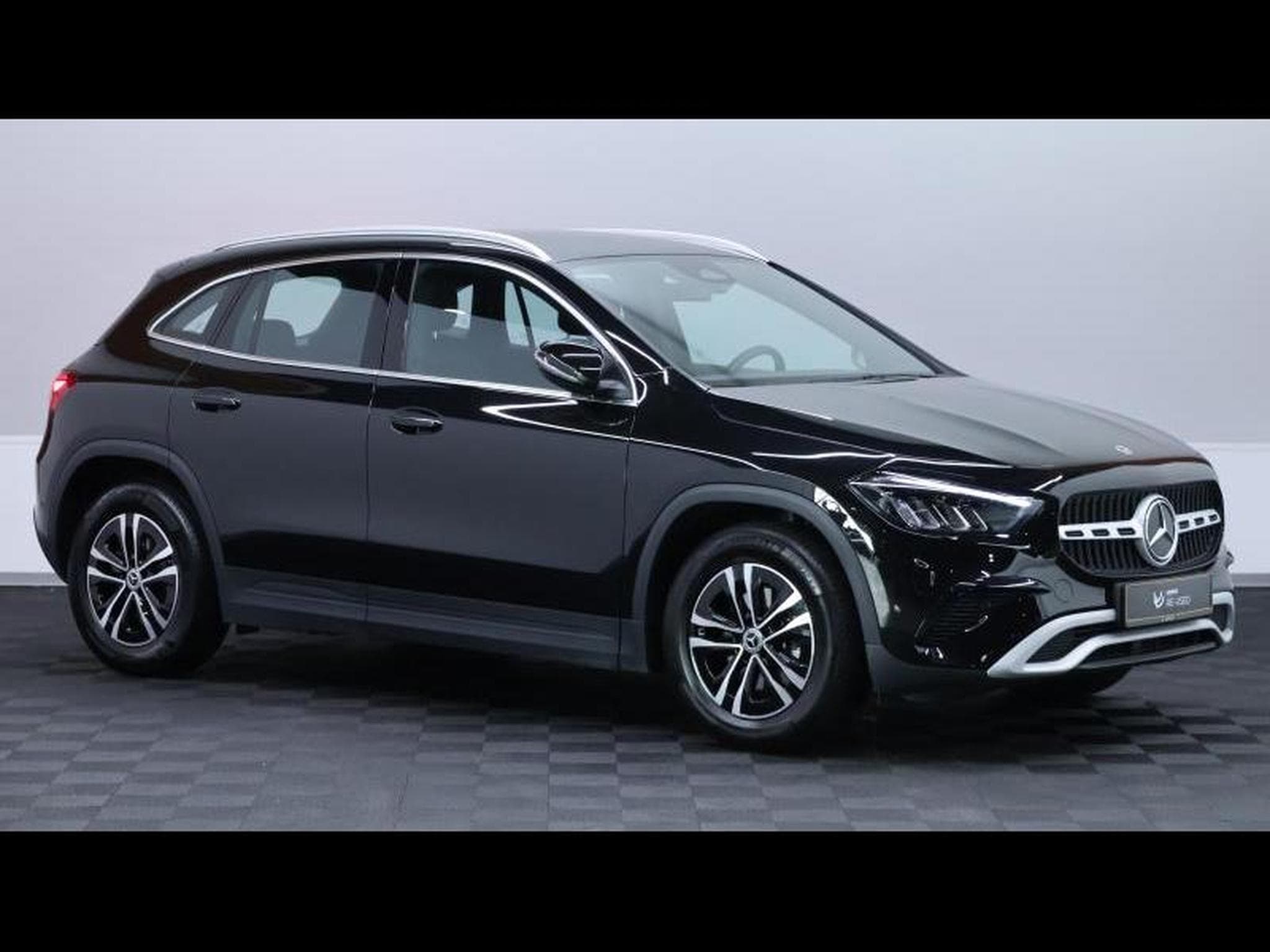Mercedes GLA 180 Business Line 7G-DCT (2025) - Foto 3