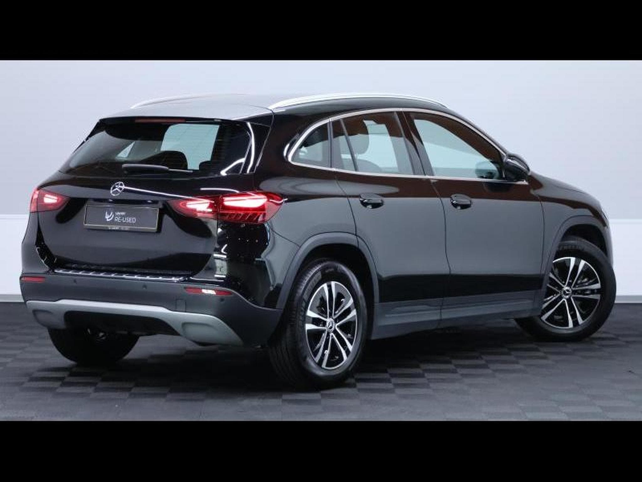 Mercedes GLA 180 Business Line 7G-DCT (2025) - Foto 5