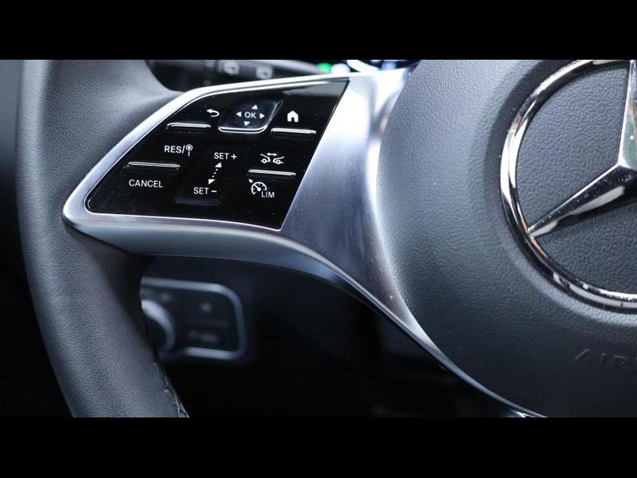 Mercedes GLA 180 Business Line 7G-DCT (2025) - Foto 18
