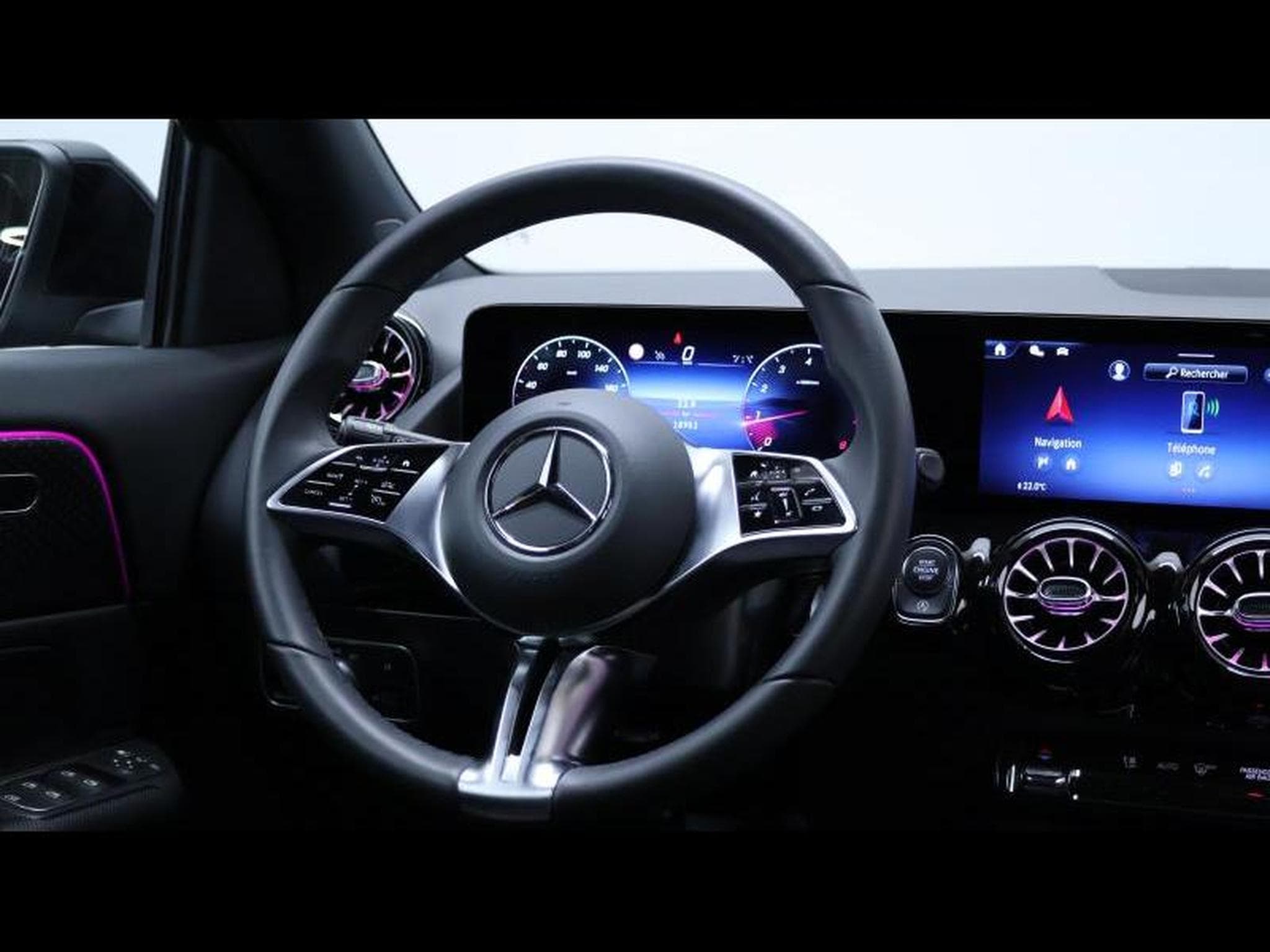 Mercedes GLA 180 Business Line 7G-DCT (2025) - Foto 17