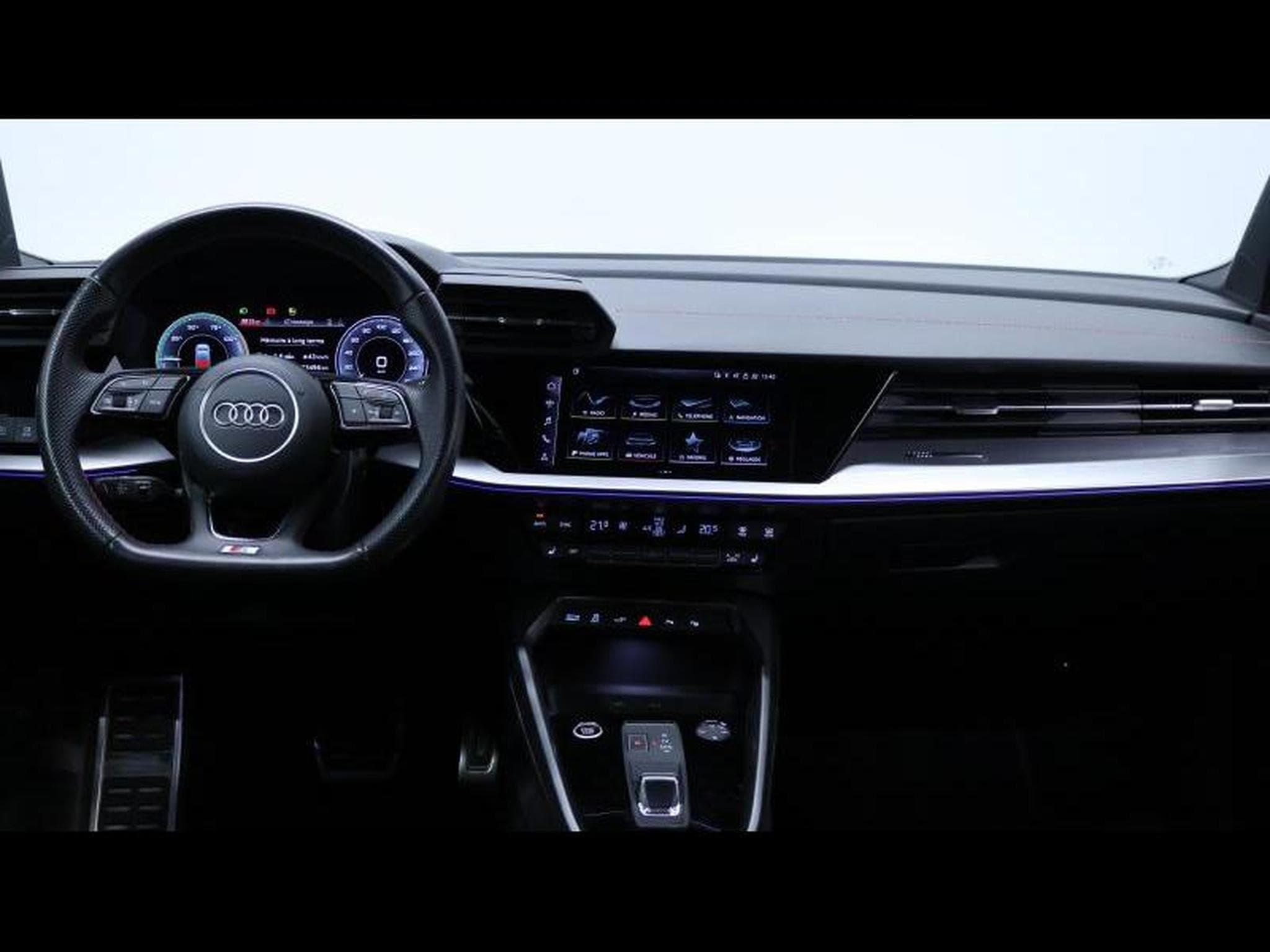 Audi A3 45TFSIe PHEV 245ch Sportback (2024) - Foto 16