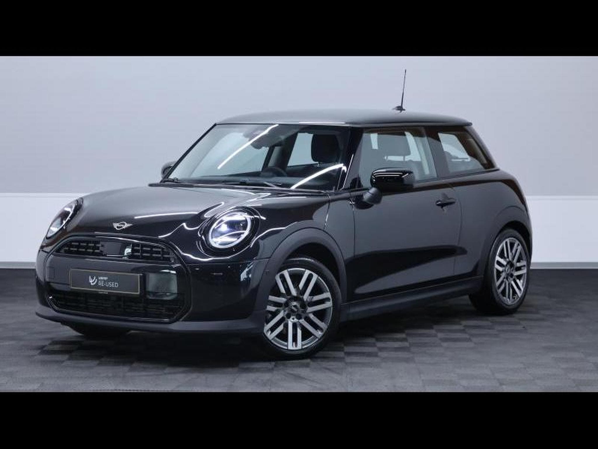 MINI Cooper 1.5 156ch Steptronic 3portes (2024) - Photo 1