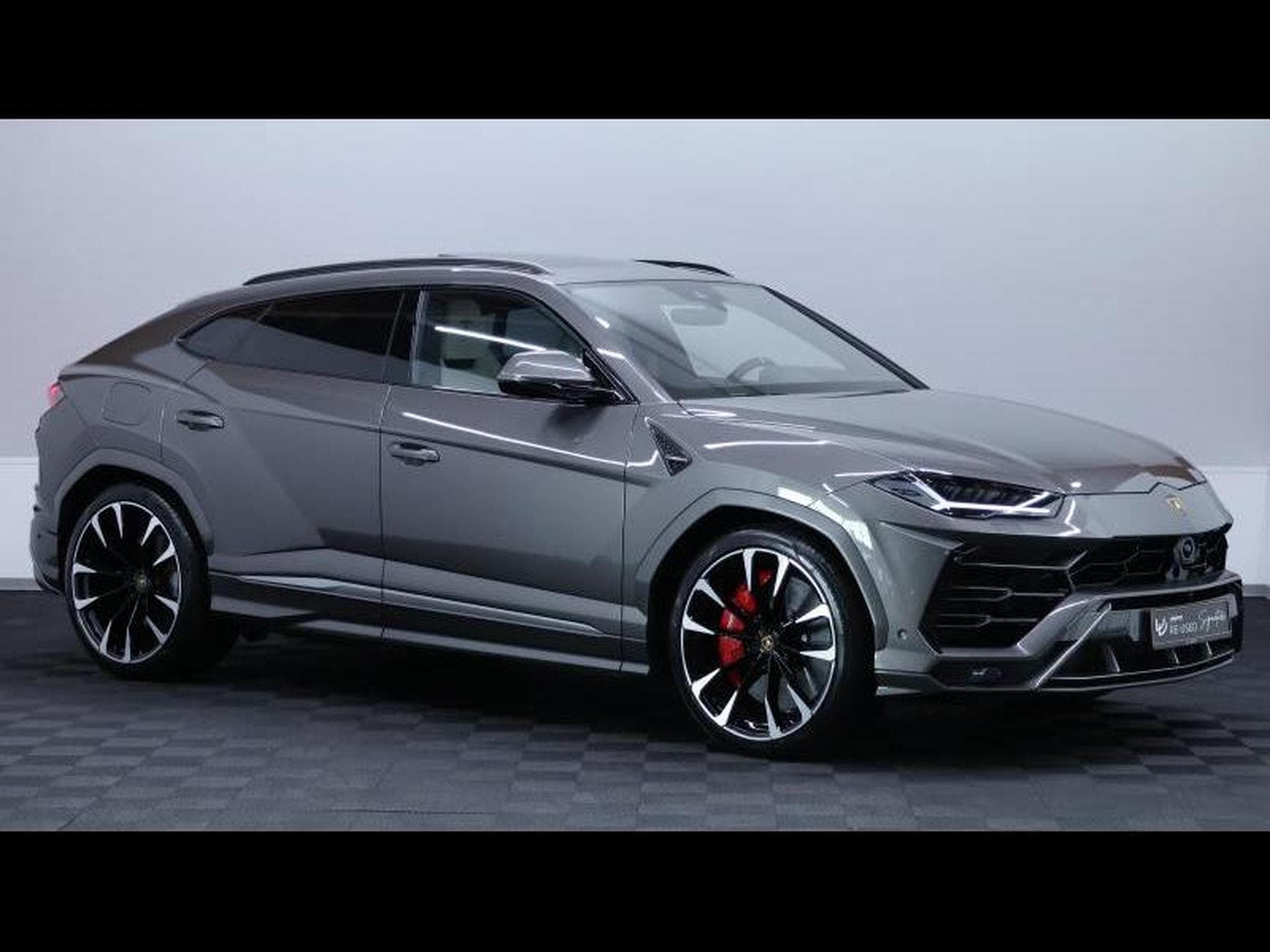 Lamborghini Urus 4.0 V8 650Ch (2022) - Photo 3