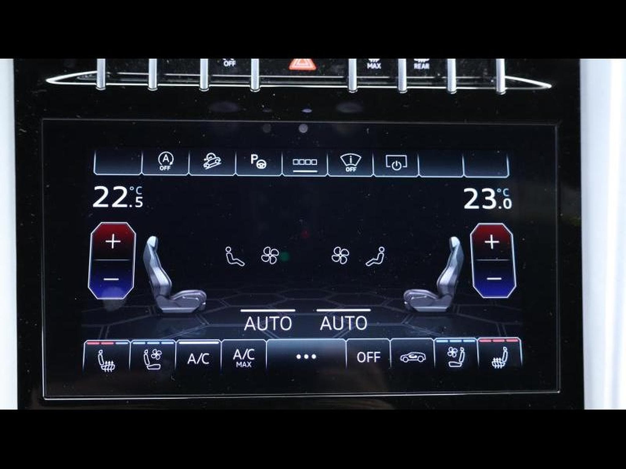 Lamborghini Urus 4.0 V8 650Ch (2022) - Photo 29