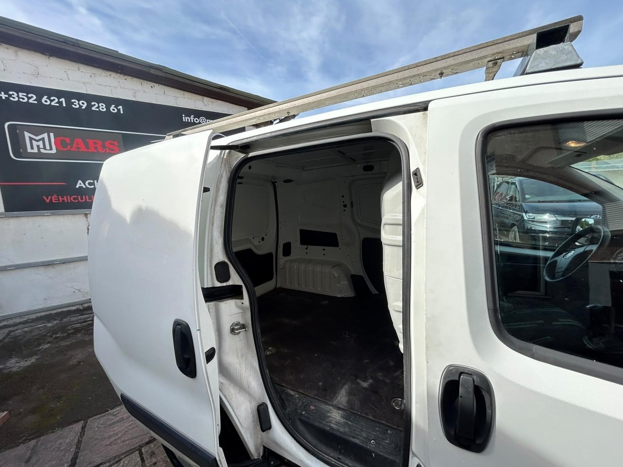 Fiat Fiorino 1.4 Essence Clime (2015) - Foto 9