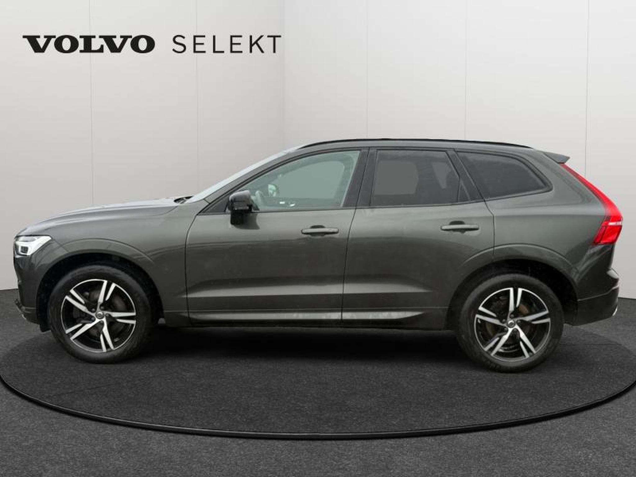 Volvo XC60 T4 R Design / Essence (2020) - Photo 4