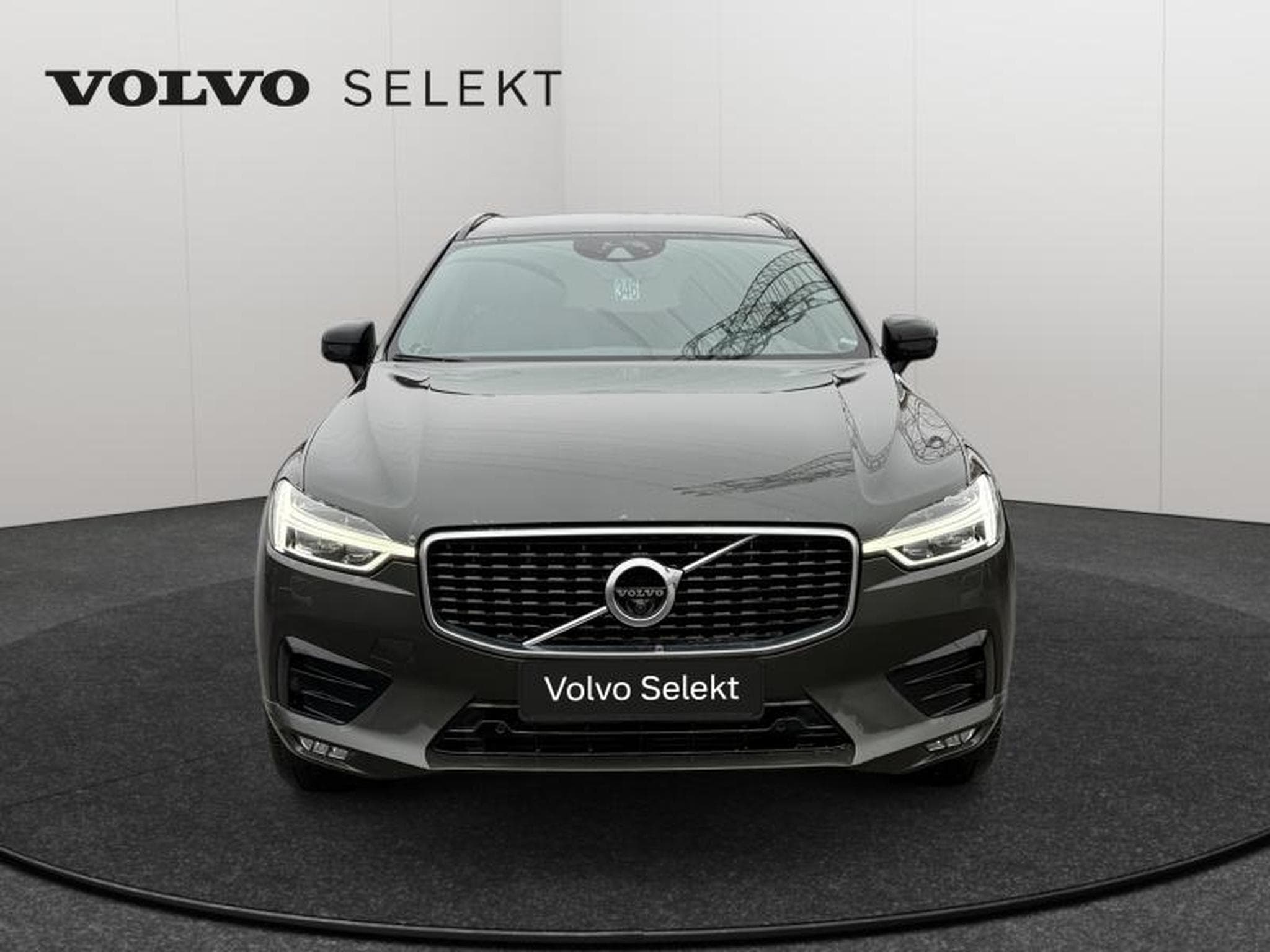 Volvo XC60 T4 R Design / Essence (2020) - Photo 29