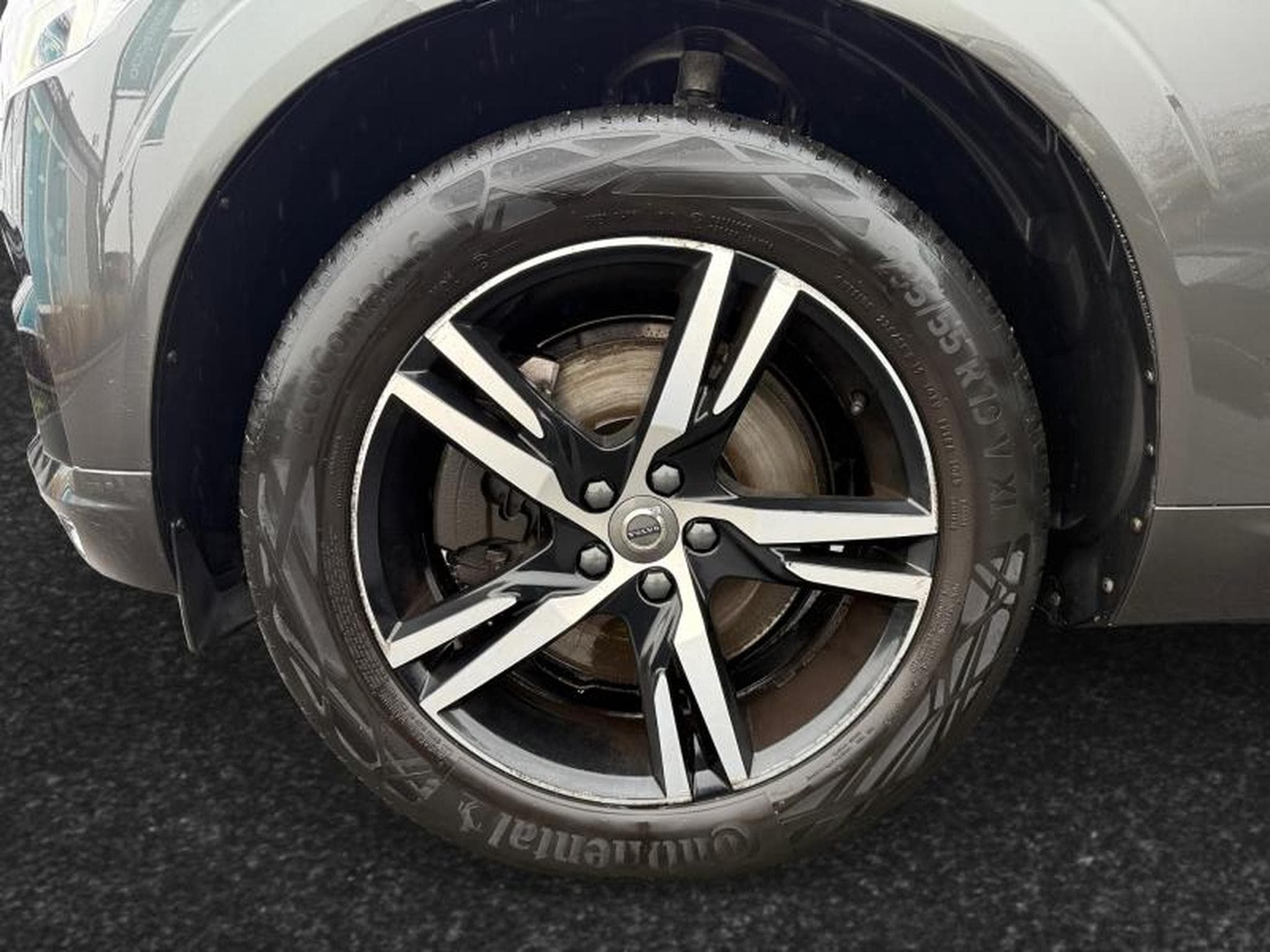 Volvo XC60 T4 R Design / Essence (2020) - Photo 35