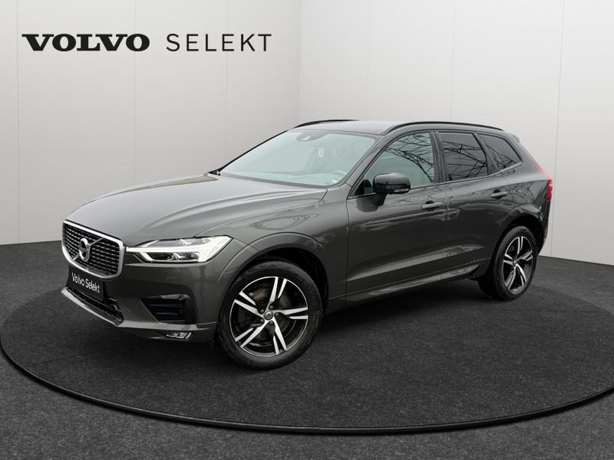 Volvo XC60 T4 R Design / Essence (2020) - Photo 43