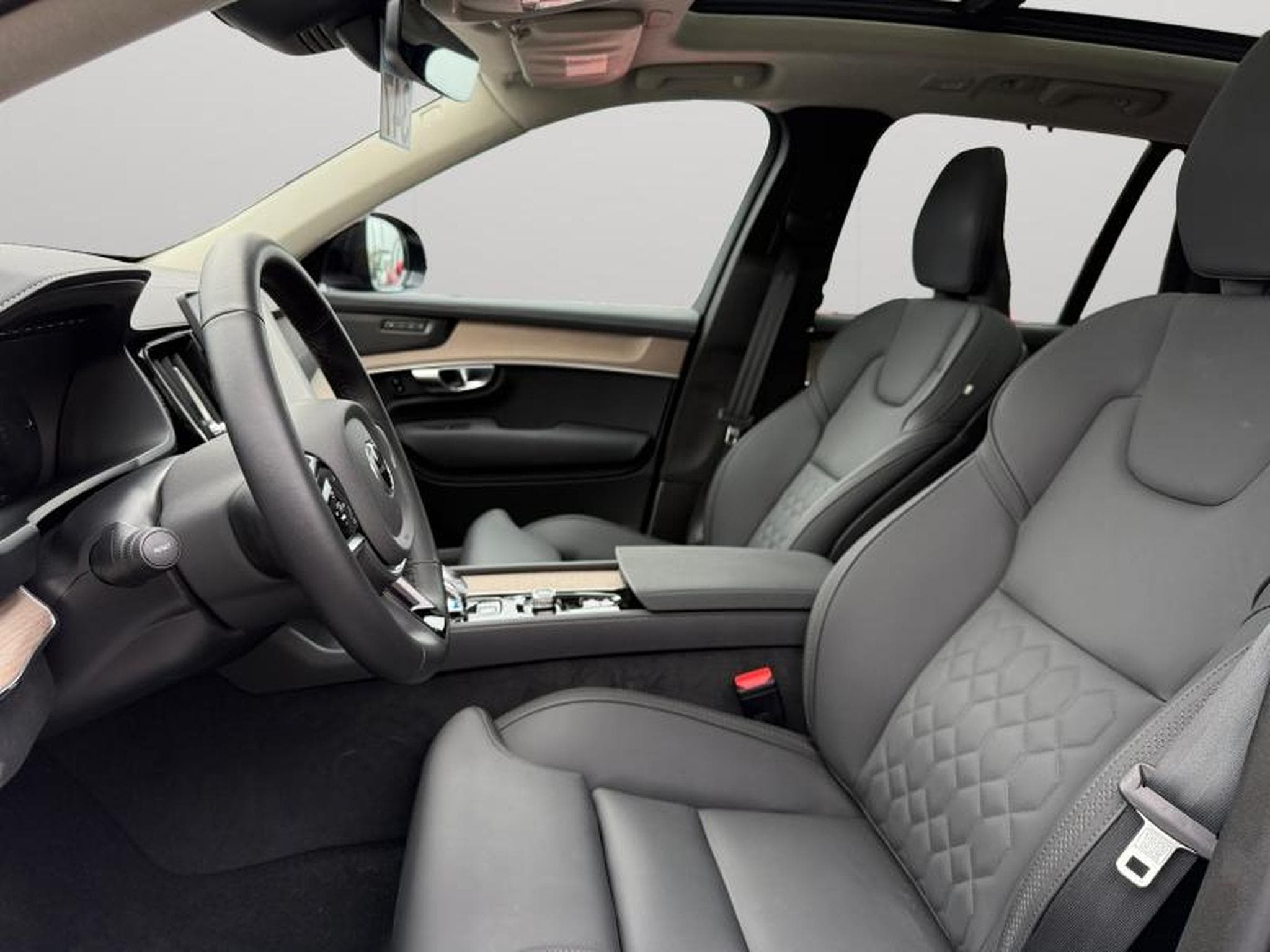 Volvo XC90 T8 Ultra Dark / Hybride (2025) - Photo 20