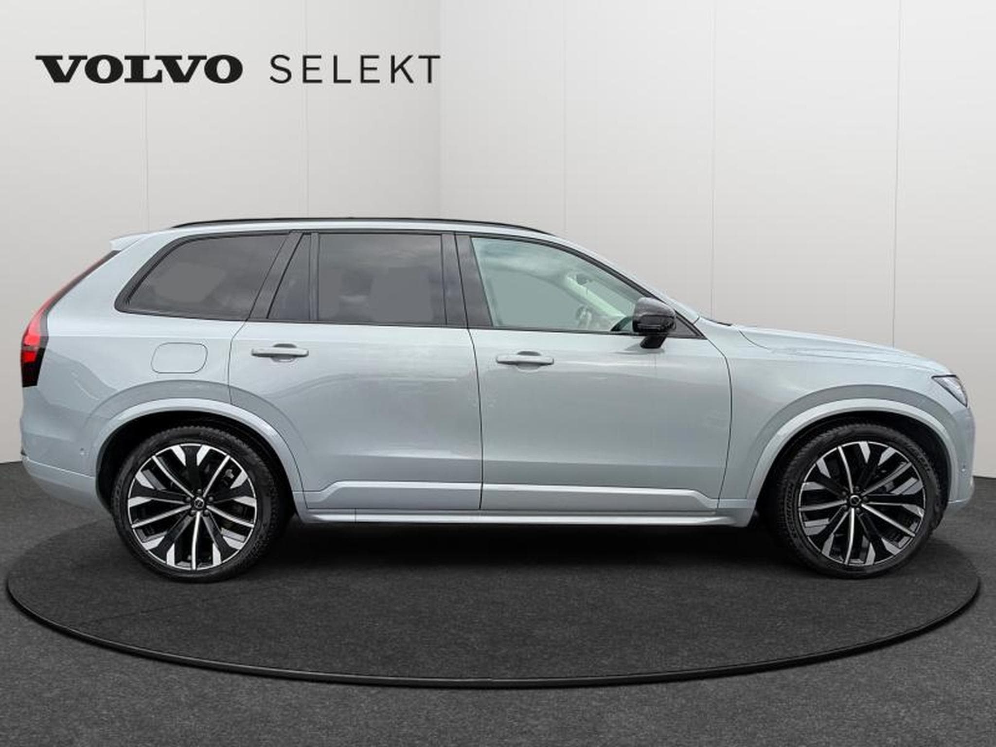 Volvo XC90 T8 Ultra Dark / Hybride (2025) - Photo 36