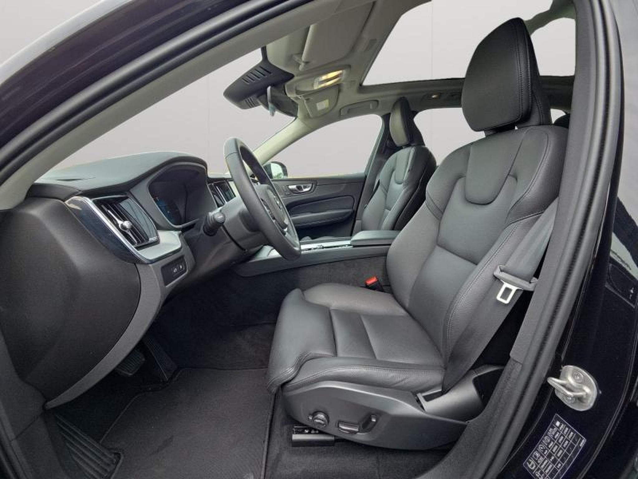 Volvo XC60 T8 Ultra Bright / Hybride (2024) - Photo 9