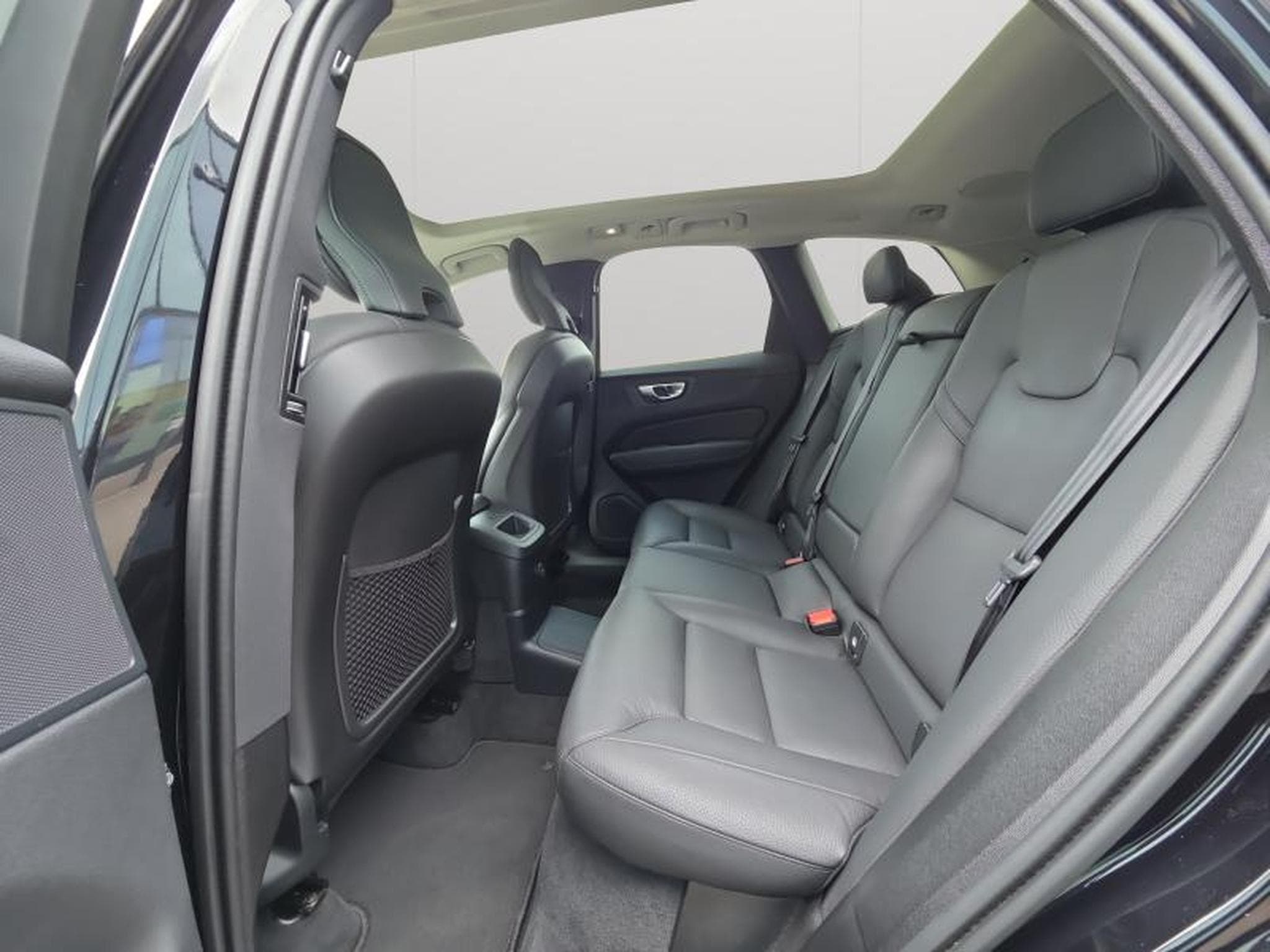 Volvo XC60 T8 Ultra Bright / Hybride (2024) - Photo 13
