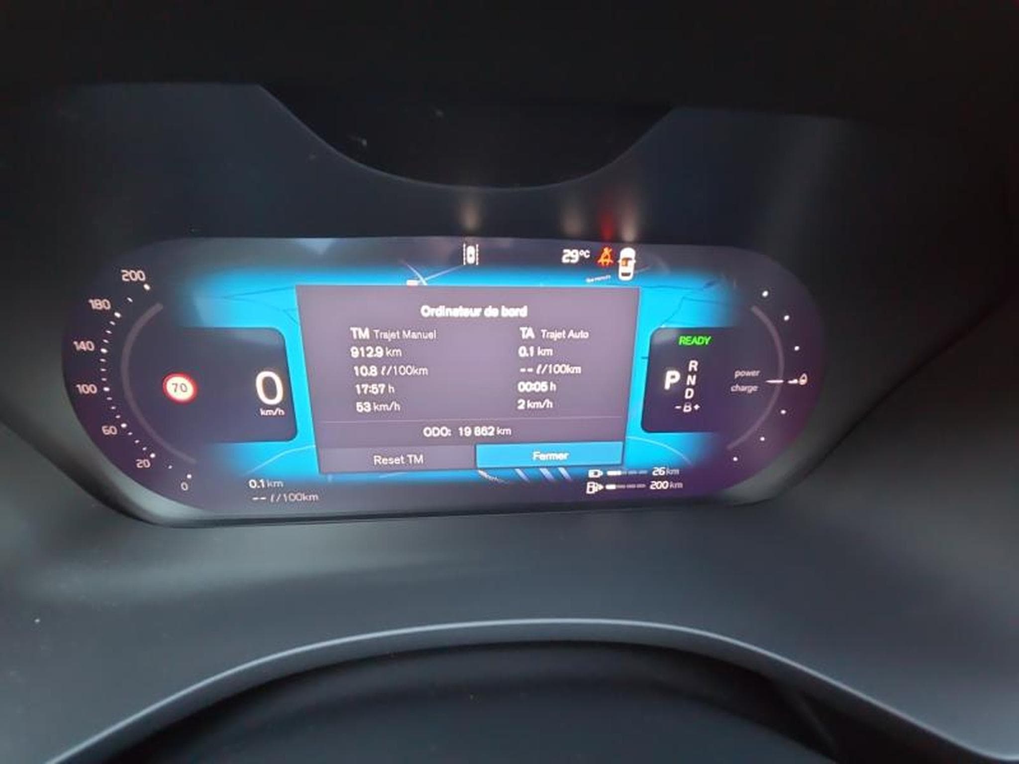Volvo XC60 T6 Plus Dark / Hybride FACELIFT KIT HIVER INCLUS (2025) - Photo 18