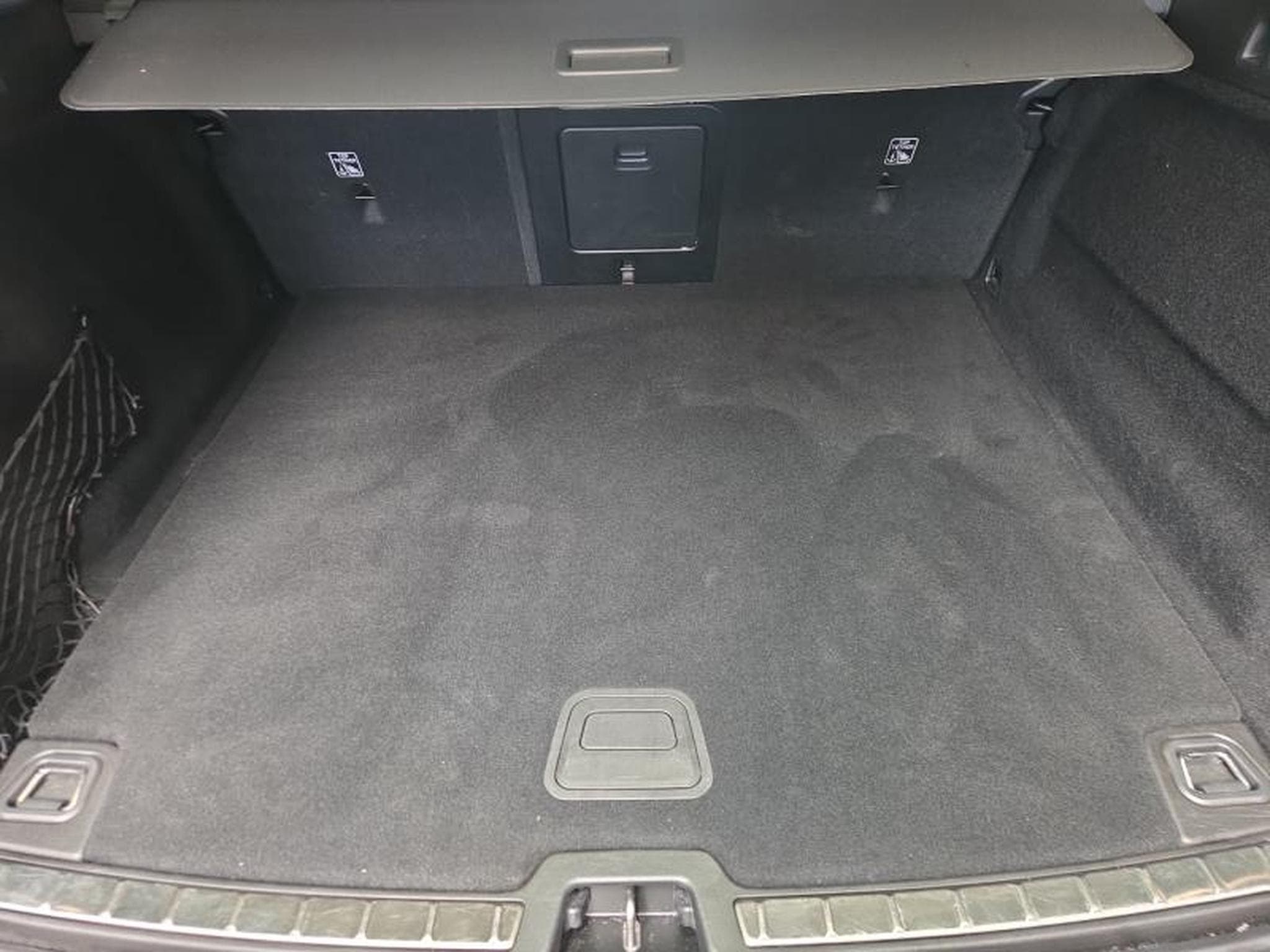 Volvo XC60 B4 Plus Dark / Essence (2023) - Photo 16