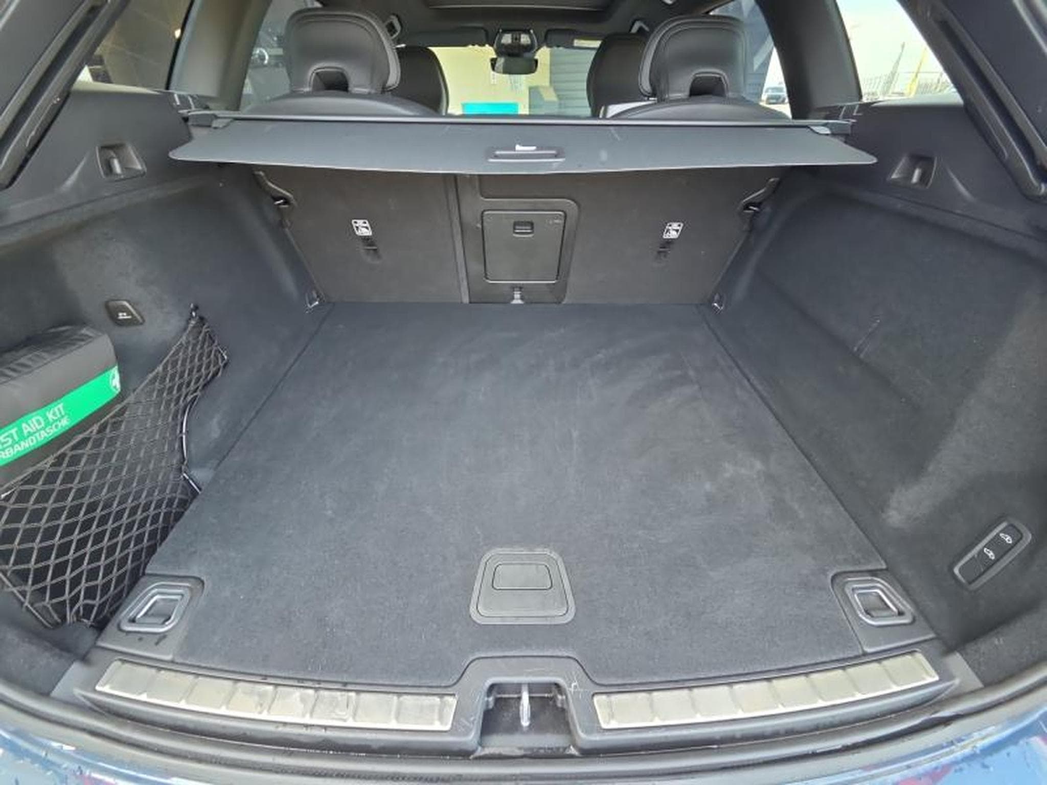 Volvo XC60 B5 AWD Ultra Dark / Essence (2025) - Photo 19