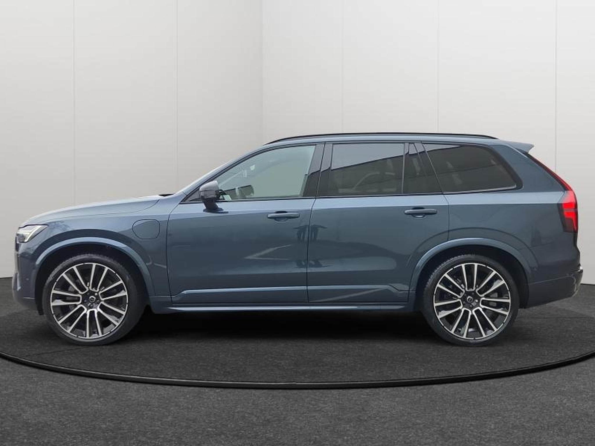 Volvo XC90 T8 Black Edition Ultra AWD 2027 / Hybride (2026) - Photo 2