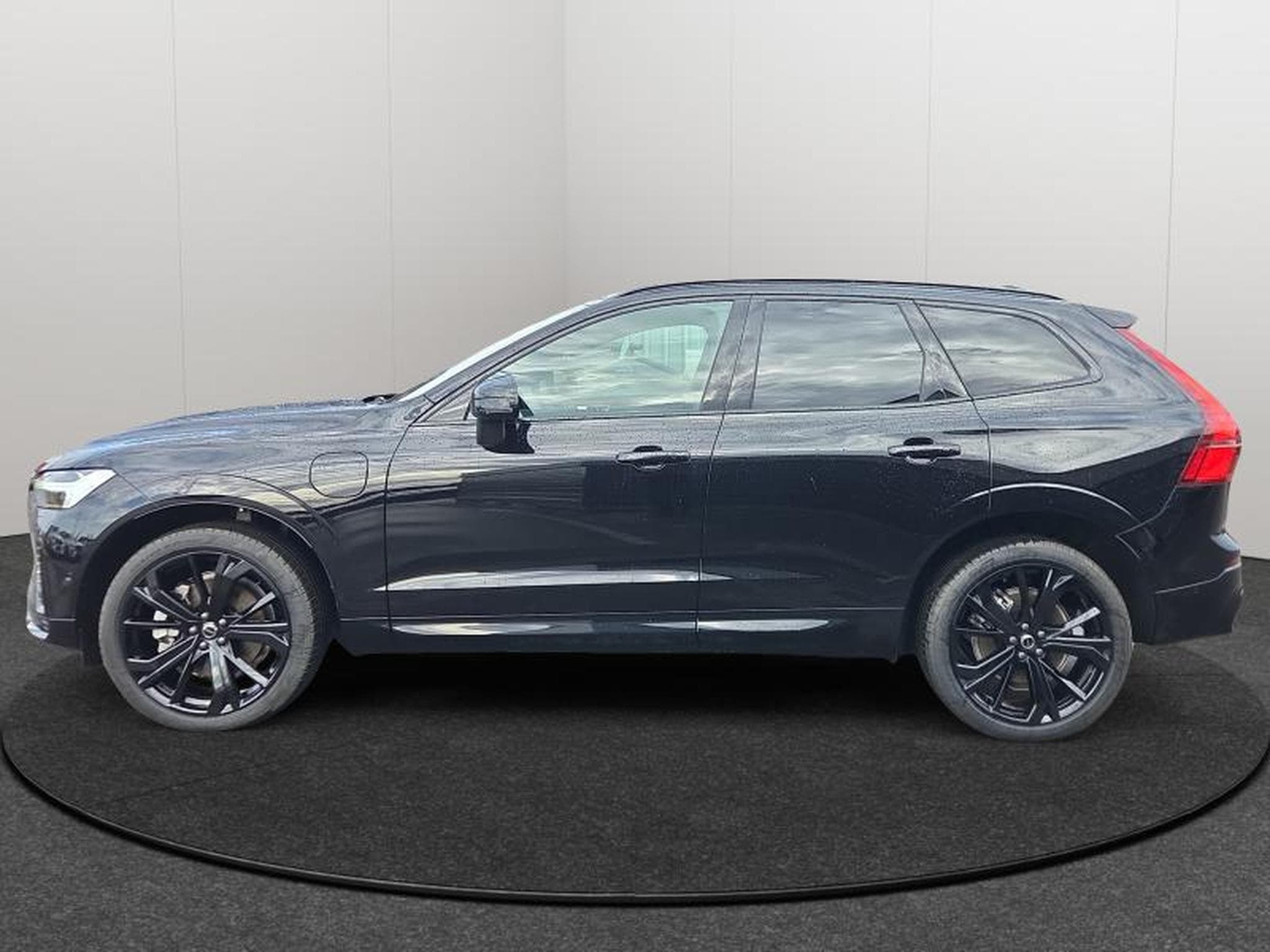 Volvo XC60 Facelift T6 AWD Black Edition Plus 2026 / Hybride (2025) - Photo 2