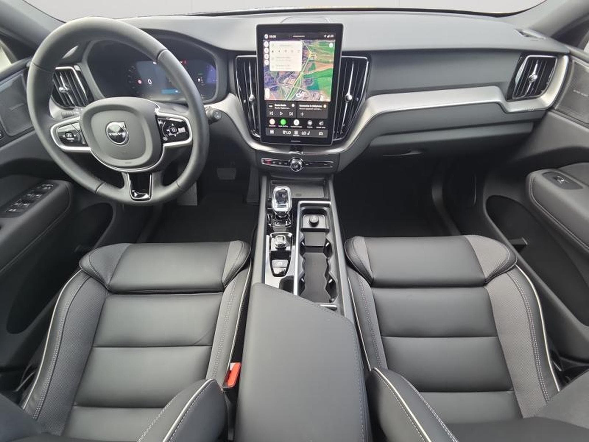 Volvo XC60 Facelift T6 AWD Black Edition Plus 2026 / Hybride (2025) - Photo 10