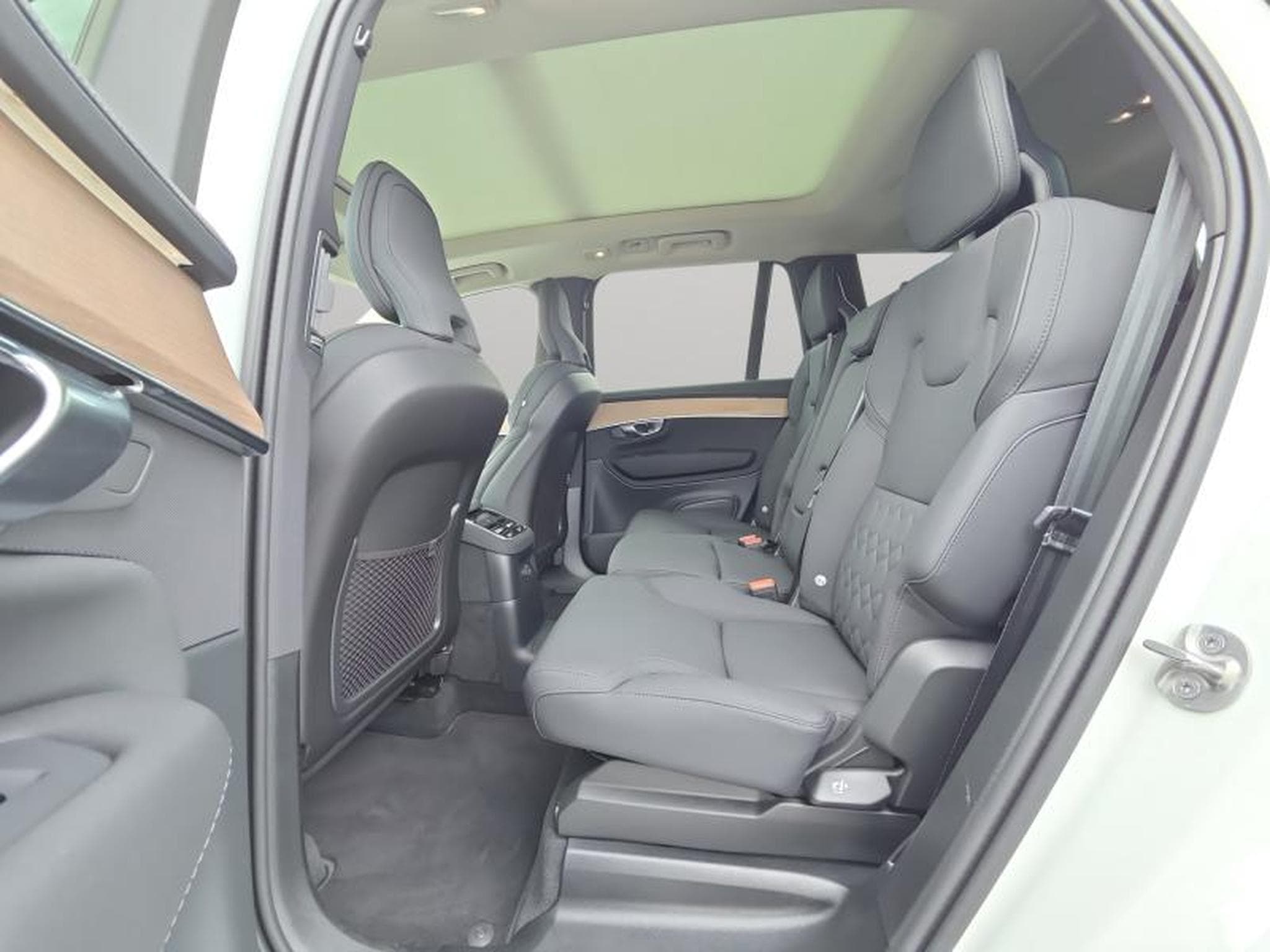Volvo XC90 T8 Plus Dark 2026 / Hybride (2025) - Photo 13