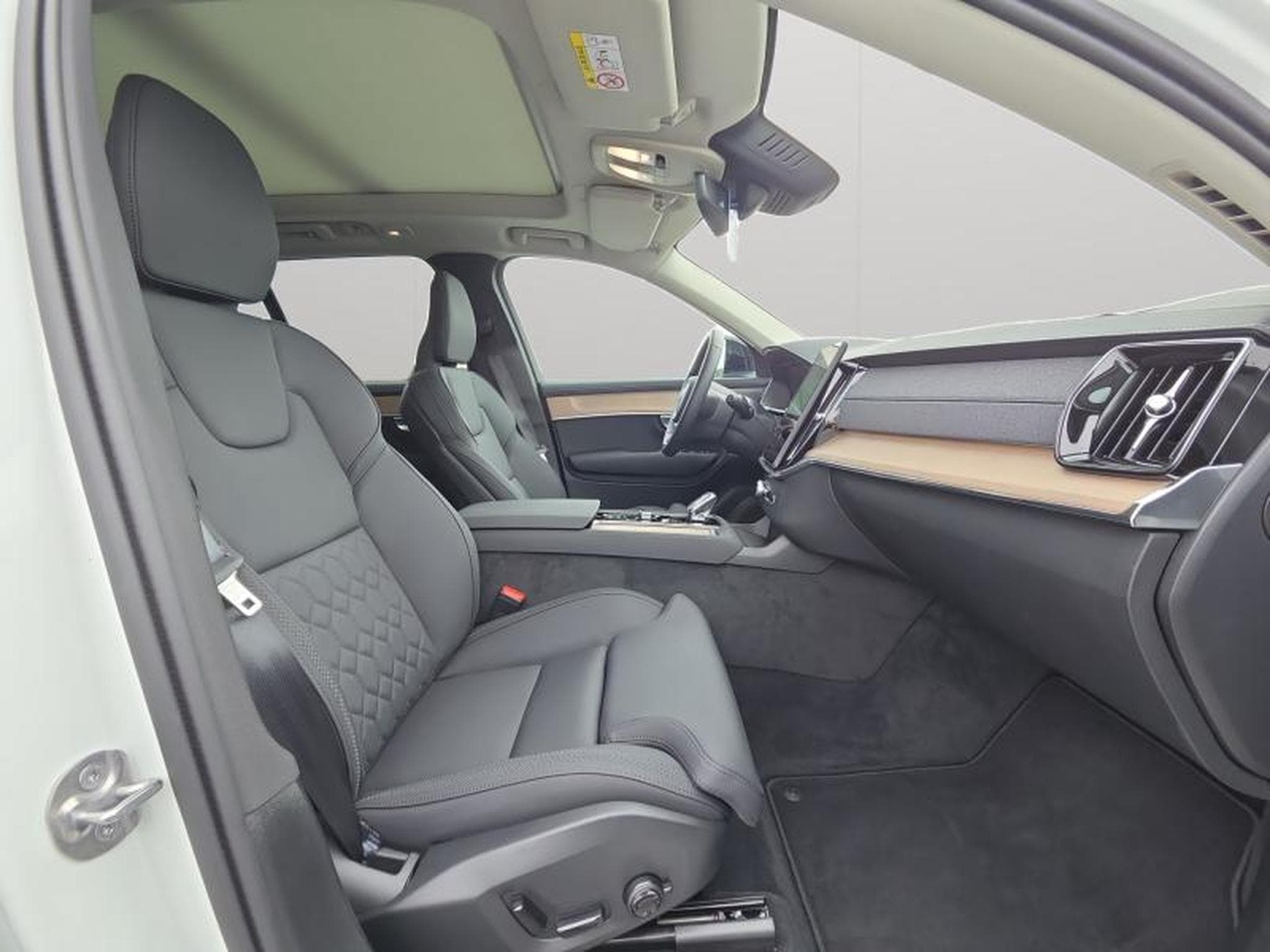 Volvo XC90 T8 Plus Dark 2026 / Hybride (2025) - Photo 15