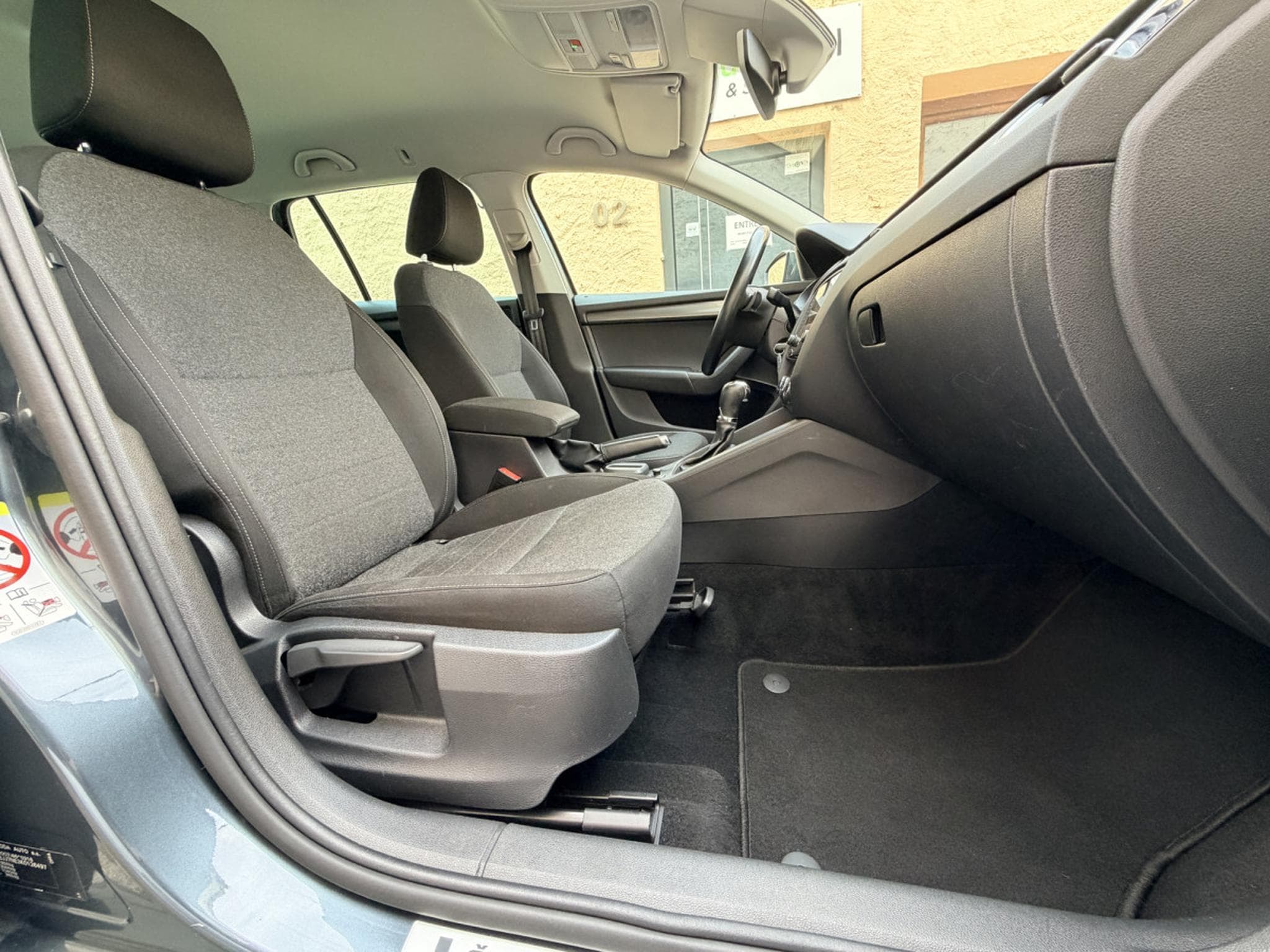 Skoda Octavia 2.0tdi DSG CAR-PLAY LED NAVI 150CV (2019) - Photo 8
