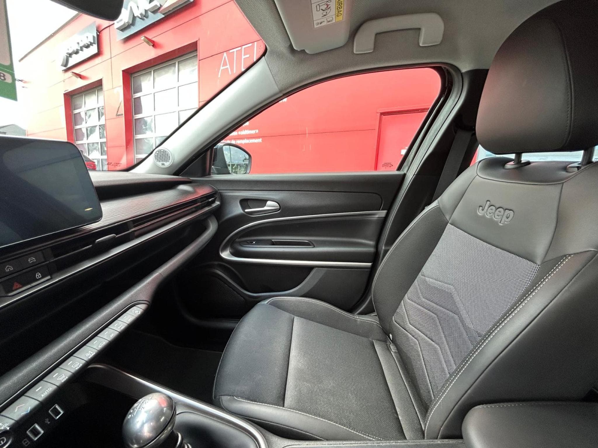 Jeep Avenger Jeep Avenger (2023) - Foto 23