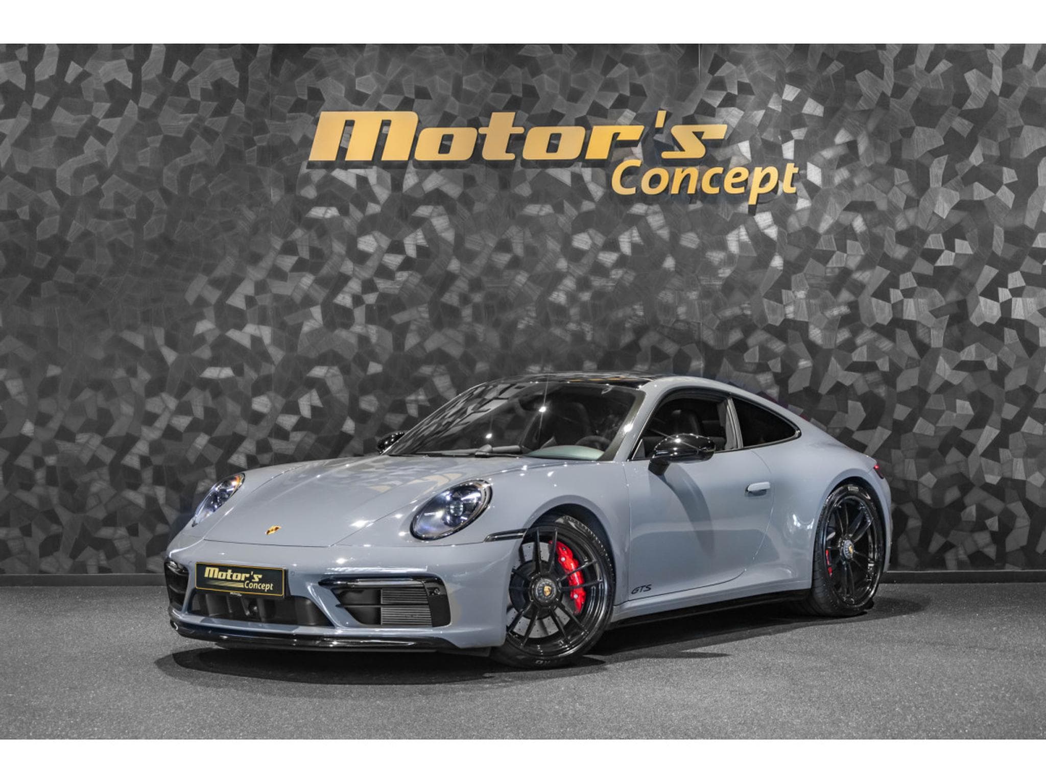 Porsche 911 .1 Carrera 4 GTS - ARTIC GREY (2024) - Photo 1