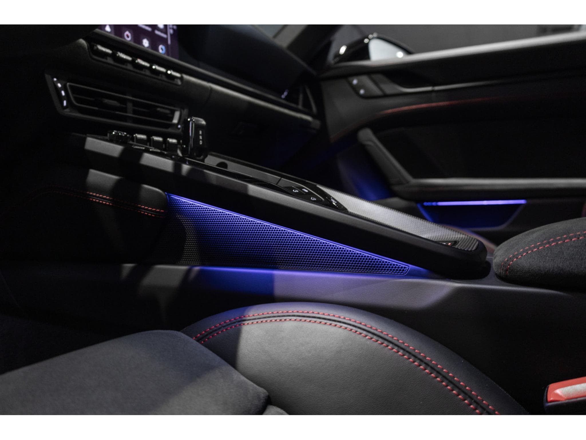 Porsche 911 .1 Carrera 4 GTS - ARTIC GREY (2024) - Photo 17