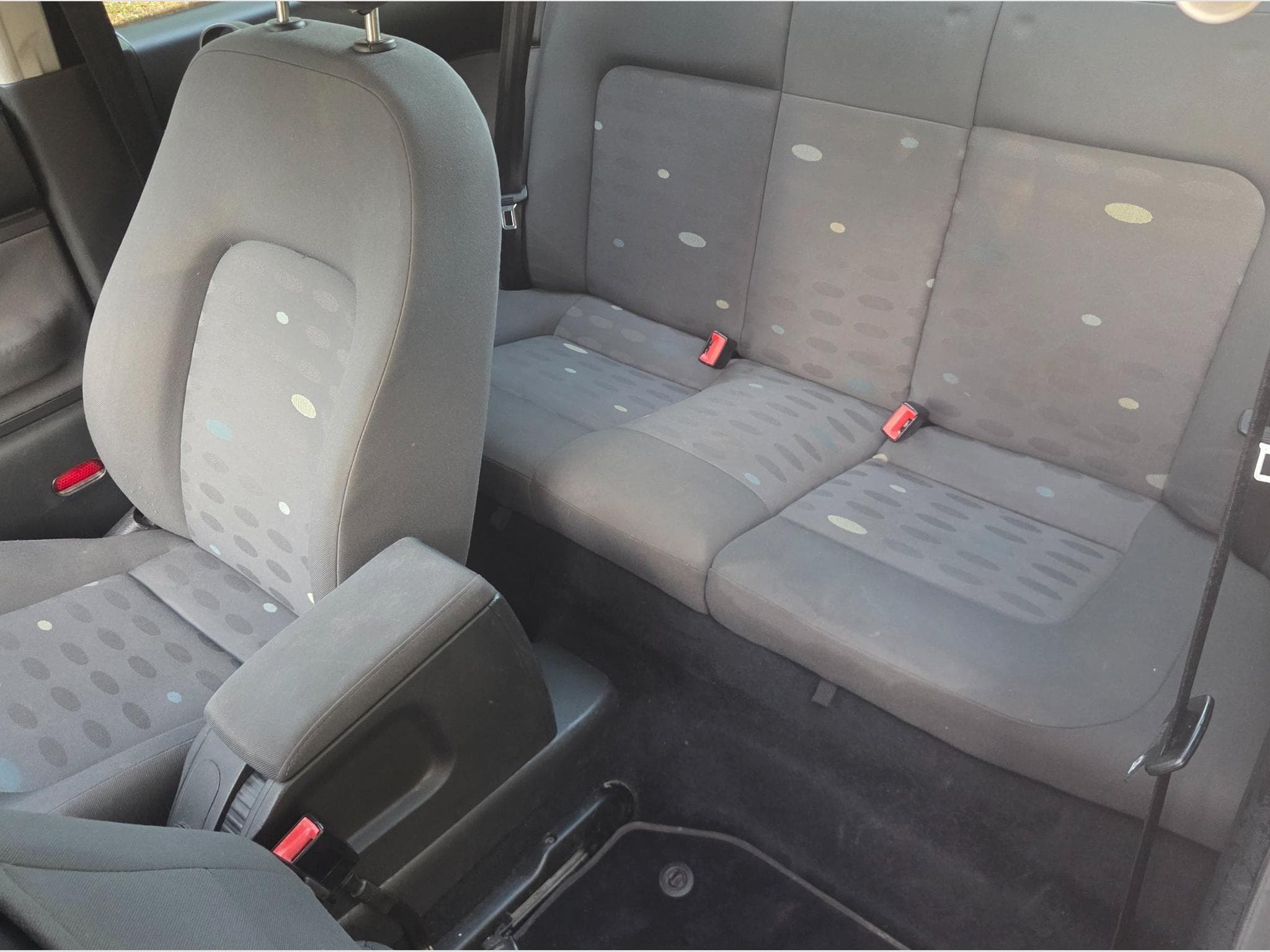 VW Beetle 1.9Tdi Arte (2004) - Photo 6
