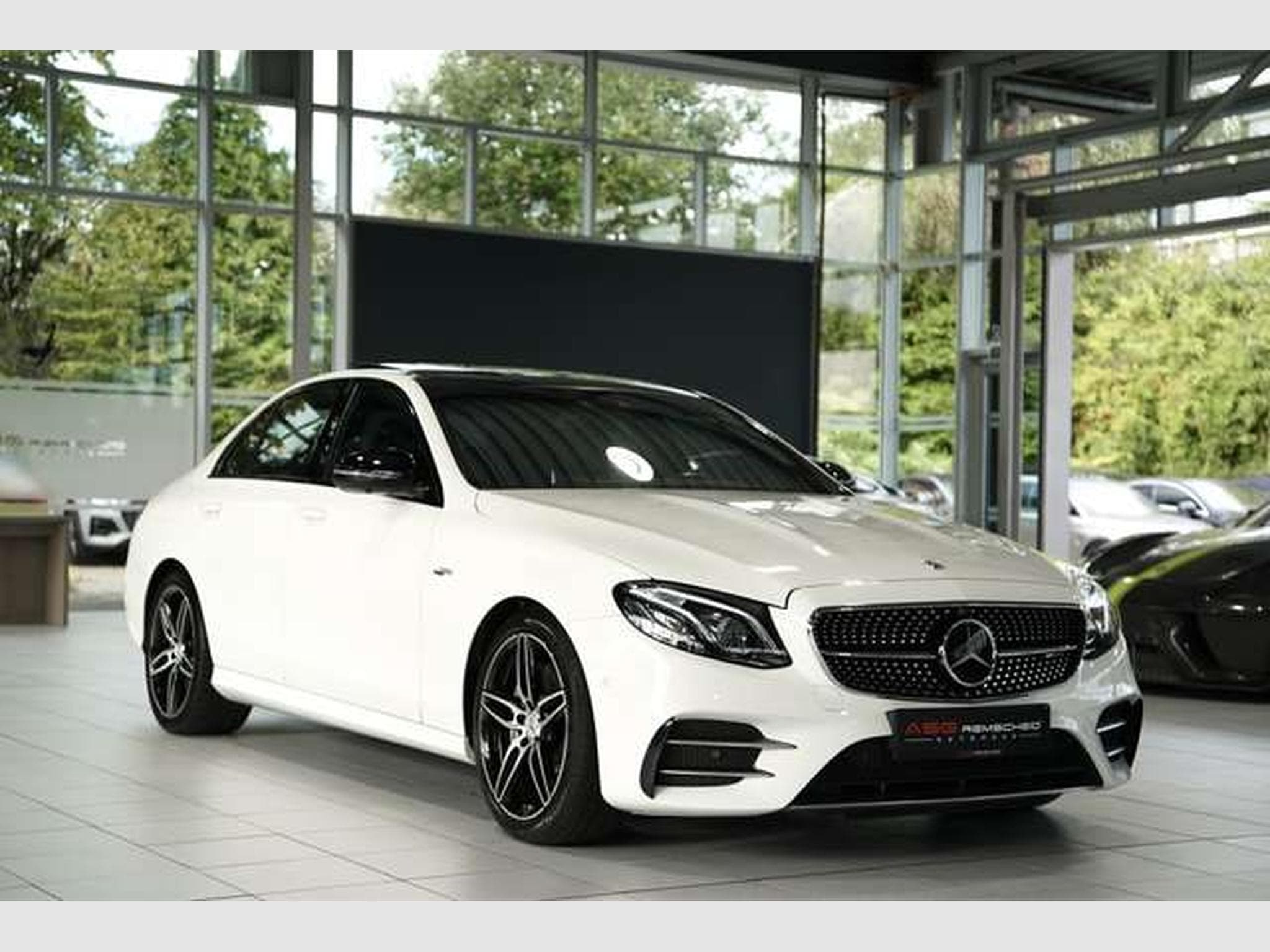 Mercedes E 53 AMG 4M+ Limousine *Pano *360° *Wide *MBEAM (2020) - Photo 6