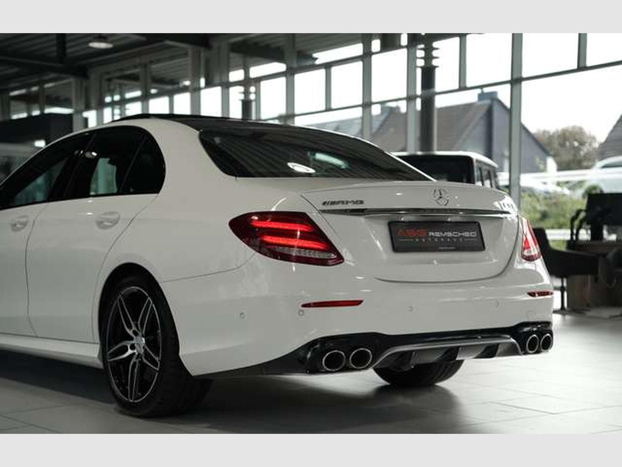 Mercedes E 53 AMG 4M+ Limousine *Pano *360° *Wide *MBEAM (2020) - Photo 16