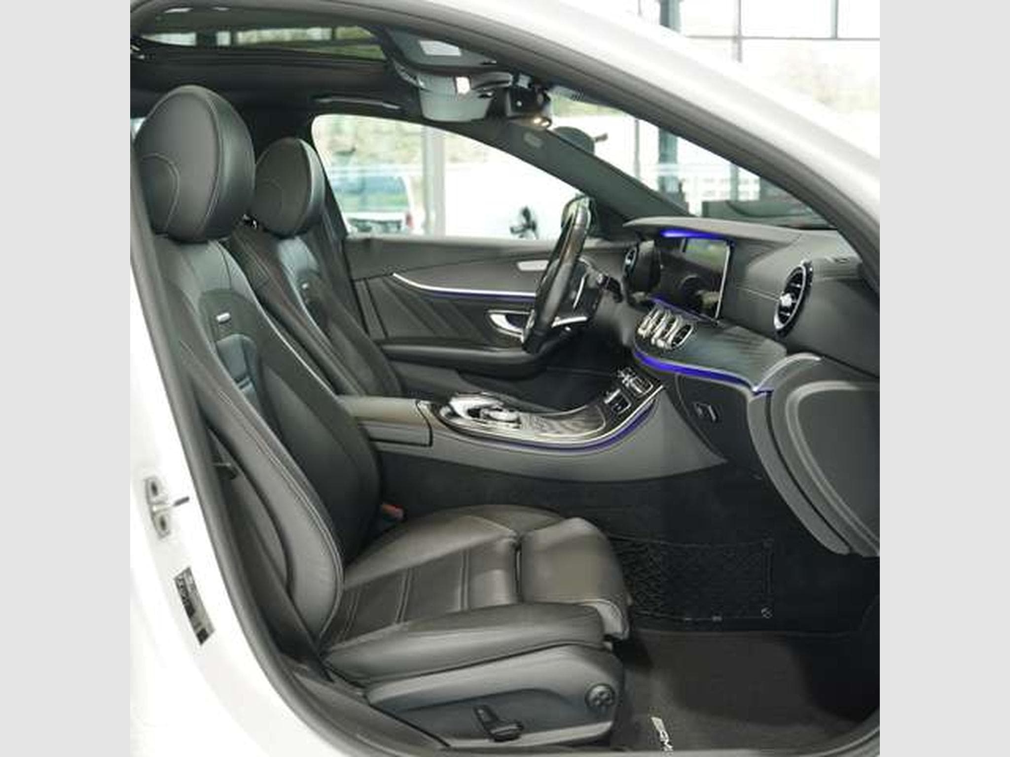 Mercedes E 53 AMG 4M+ Limousine *Pano *360° *Wide *MBEAM (2020) - Photo 19
