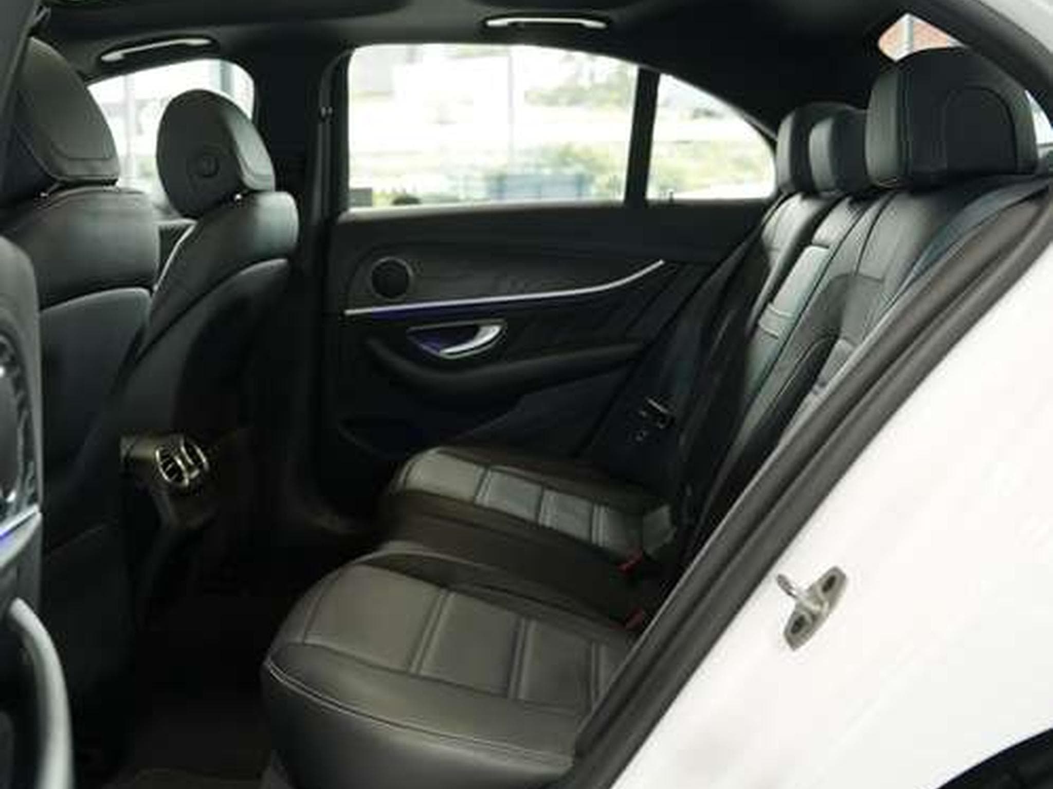 Mercedes E 53 AMG 4M+ Limousine *Pano *360° *Wide *MBEAM (2020) - Photo 28